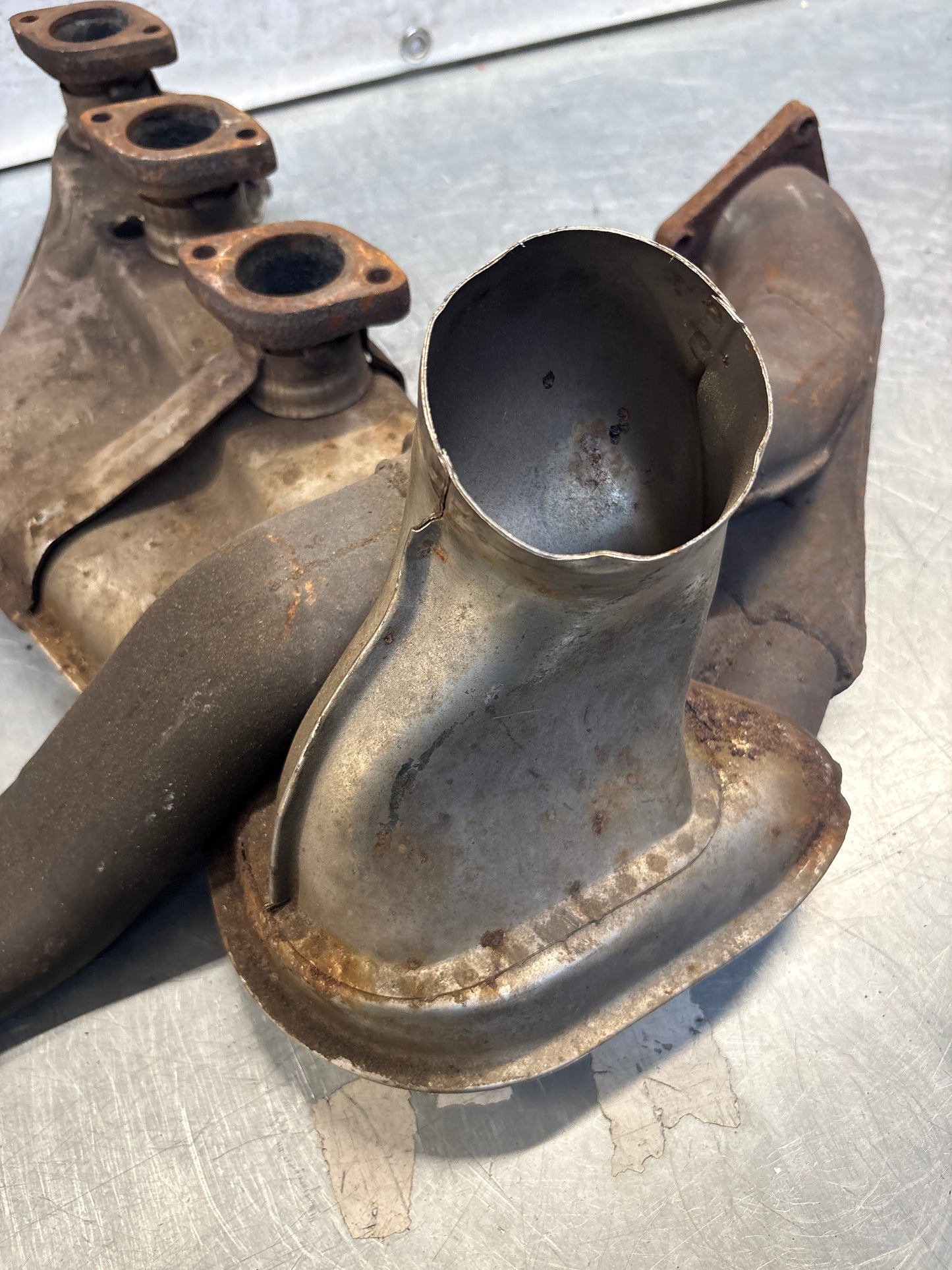 Porsche 911 964 left heat exchanger, used 96421103905