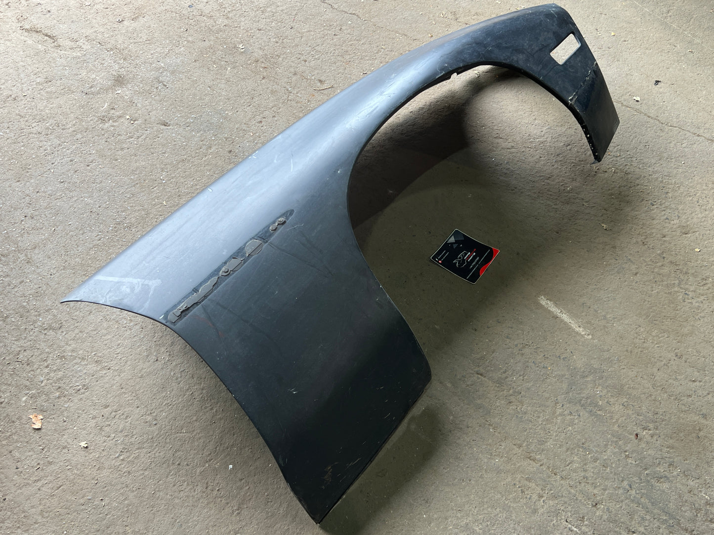 Porsche 928 -87 front right wing, used 92850301202