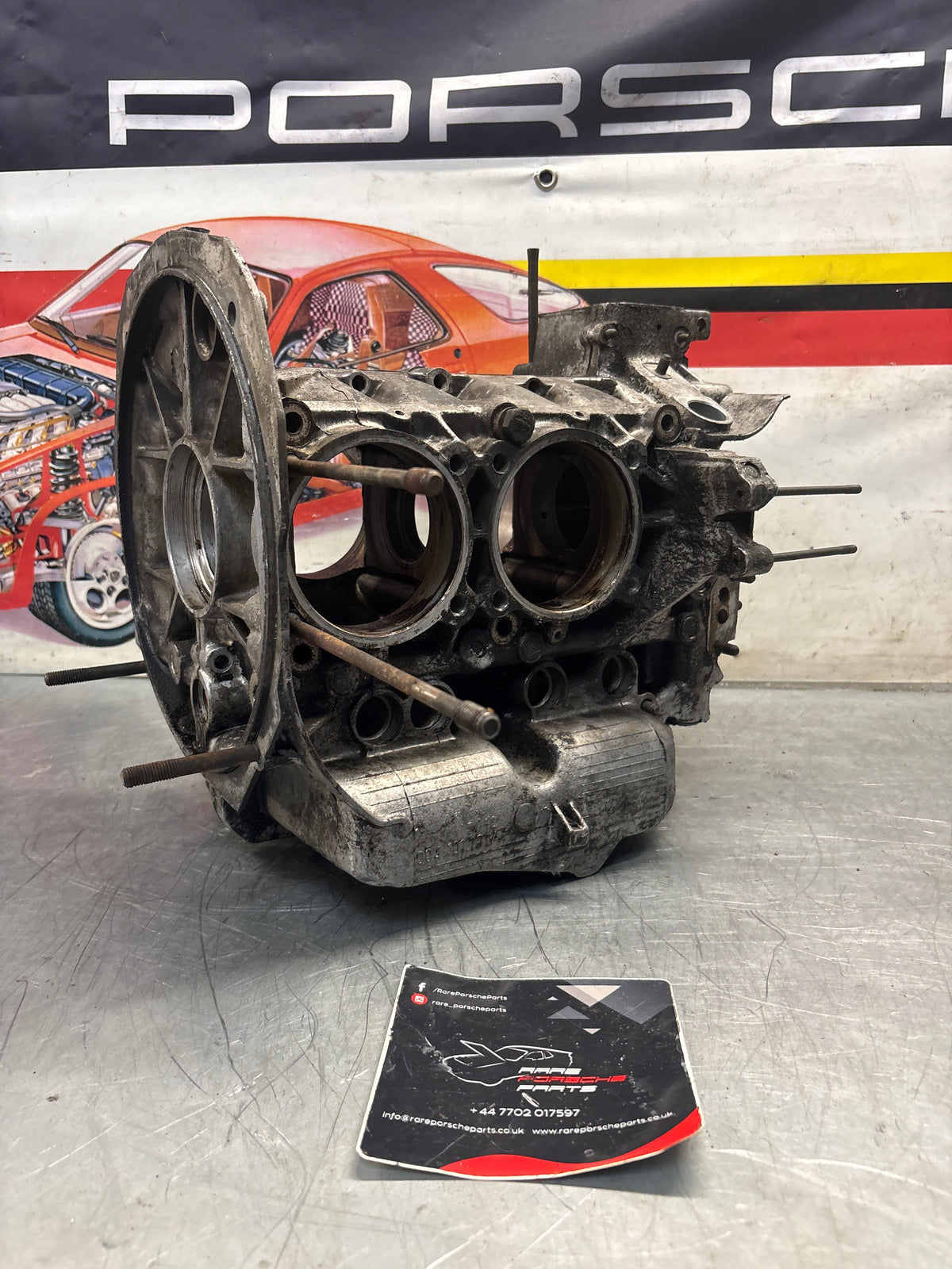Porsche 914 1.7L engine case, used EA040245