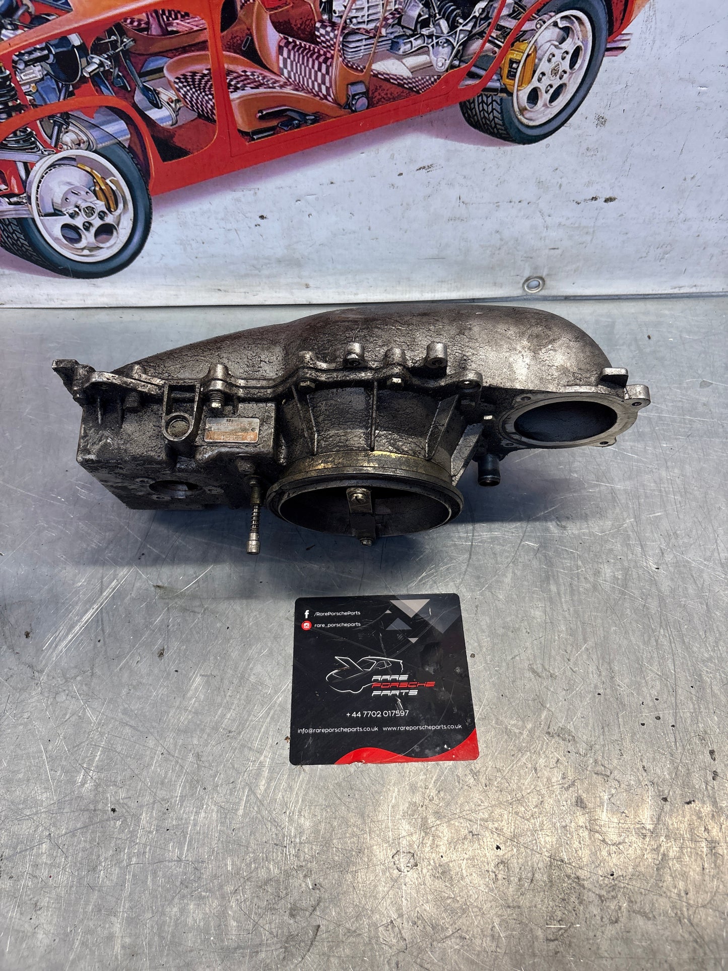 Porsche 928 throttle body, used 92811019303 / 0438120049