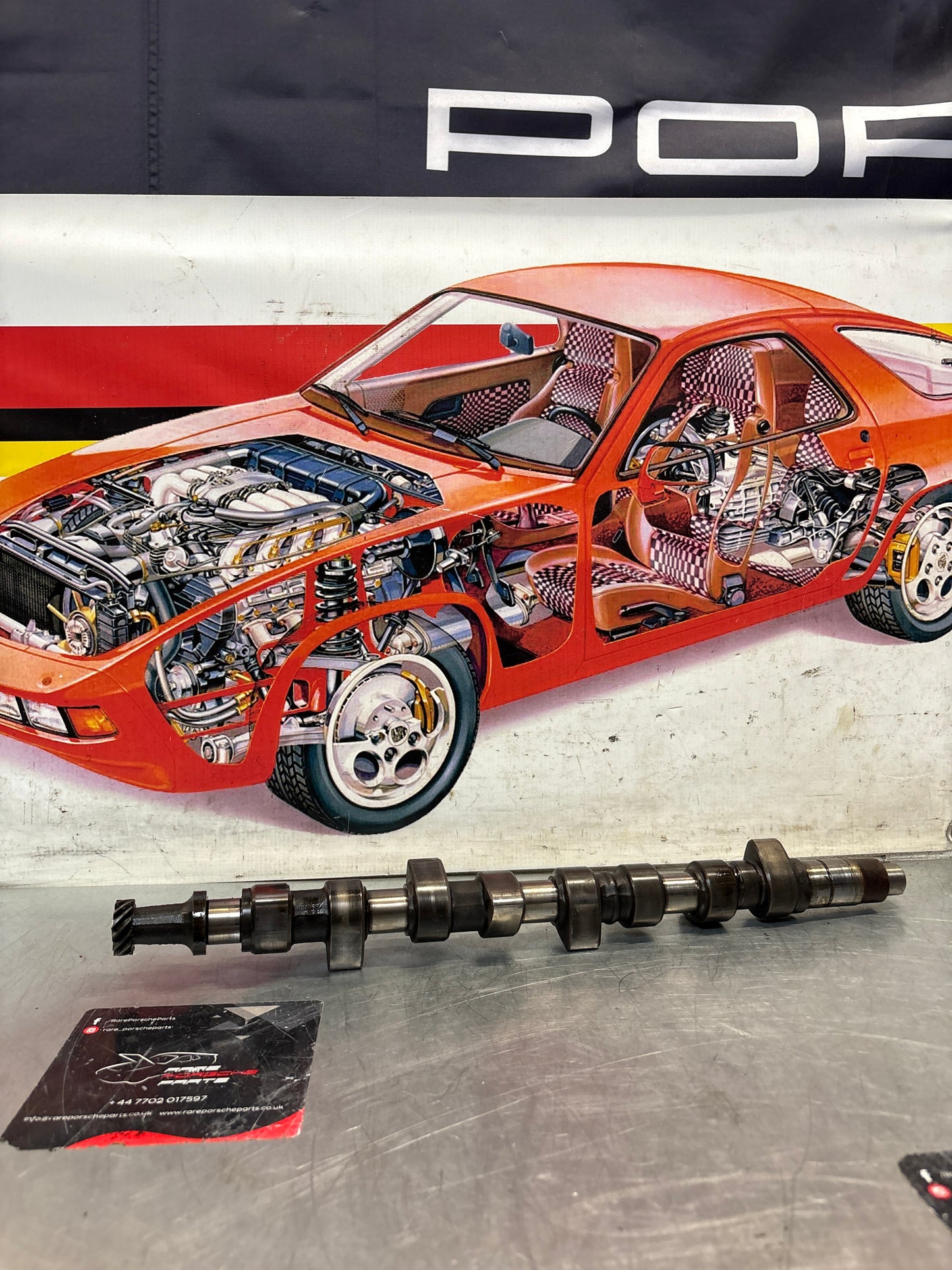 Porsche 924 / 924 Turbo chamshaft 046109021 used