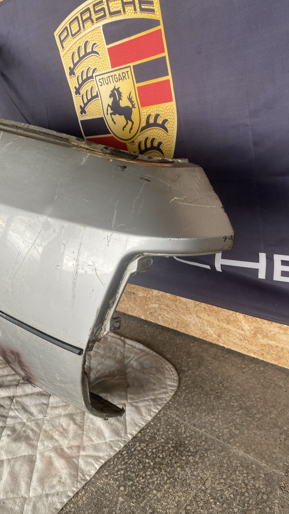 Porsche 924 left sill / fender section, 477809601B cut