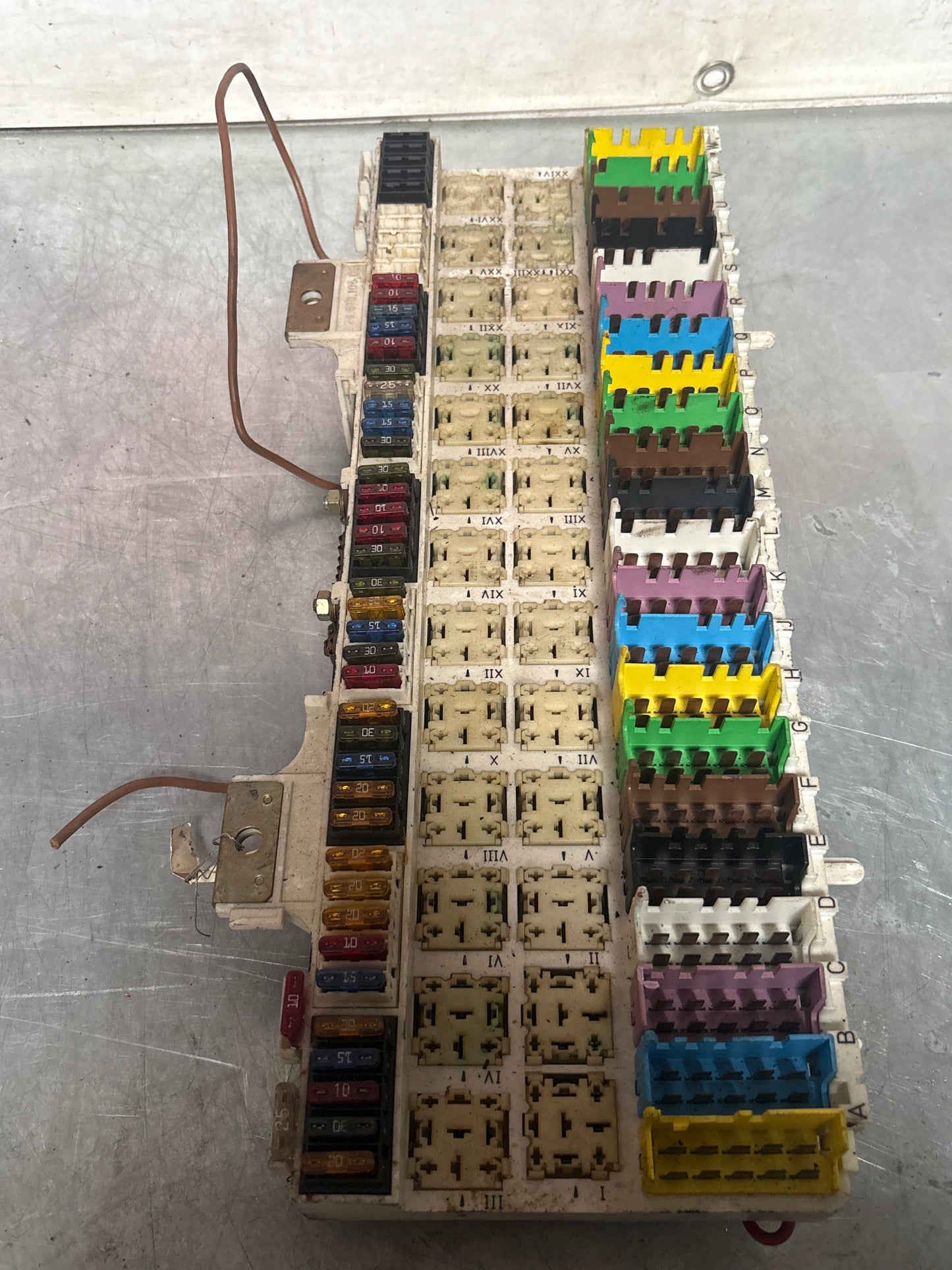 Porsche 928 fuse board 92861010509