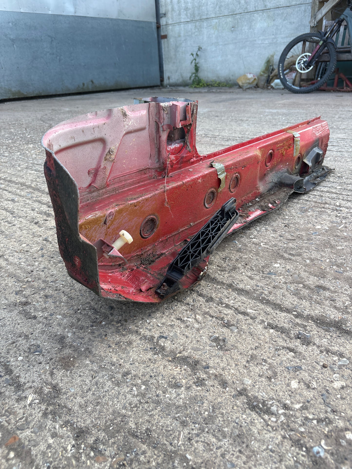 Porsche 944 right sill section cut 94450361200