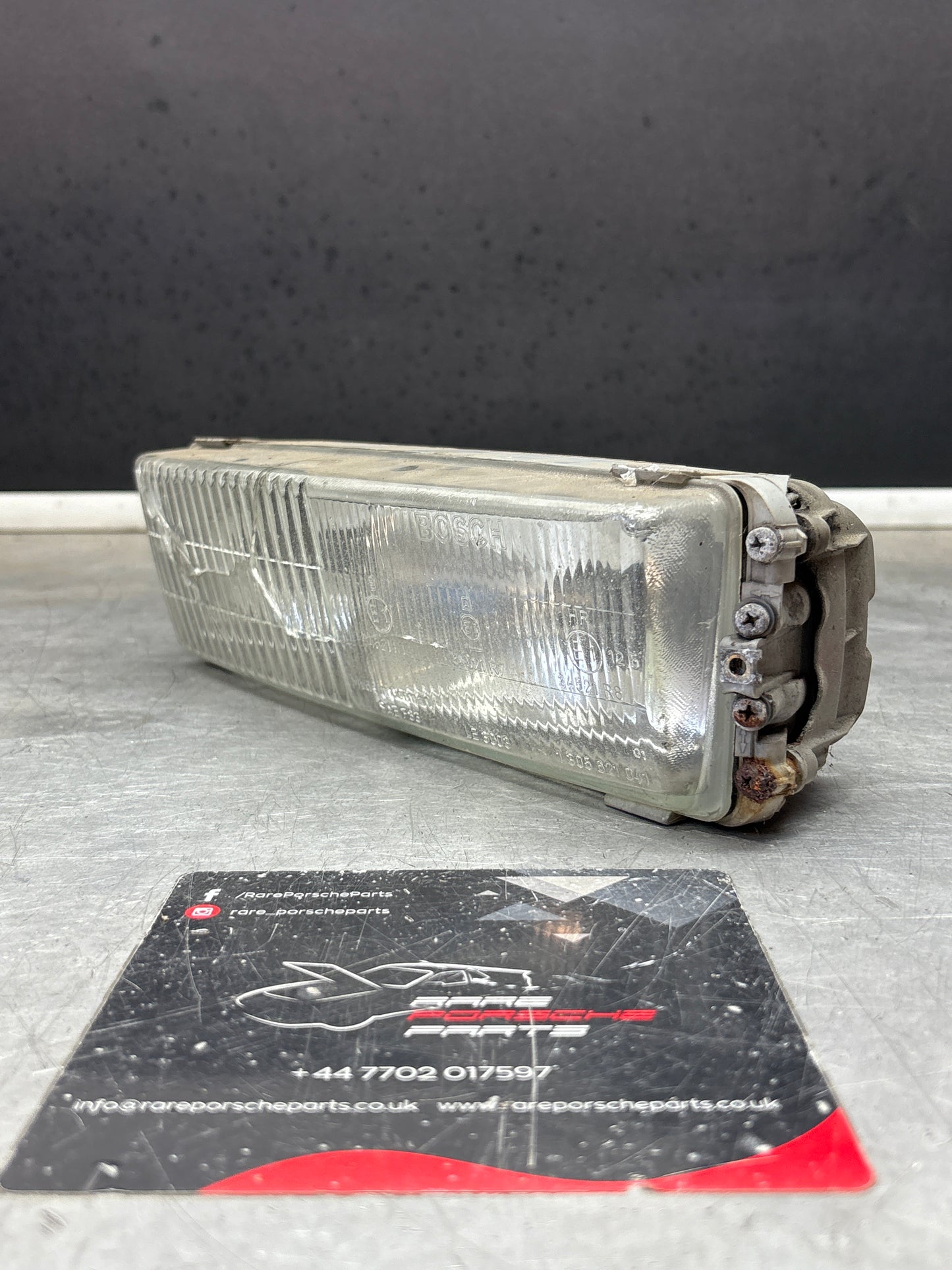 Porsche 944 S2 Turbo Right foglight 95163121100 / 0305200701