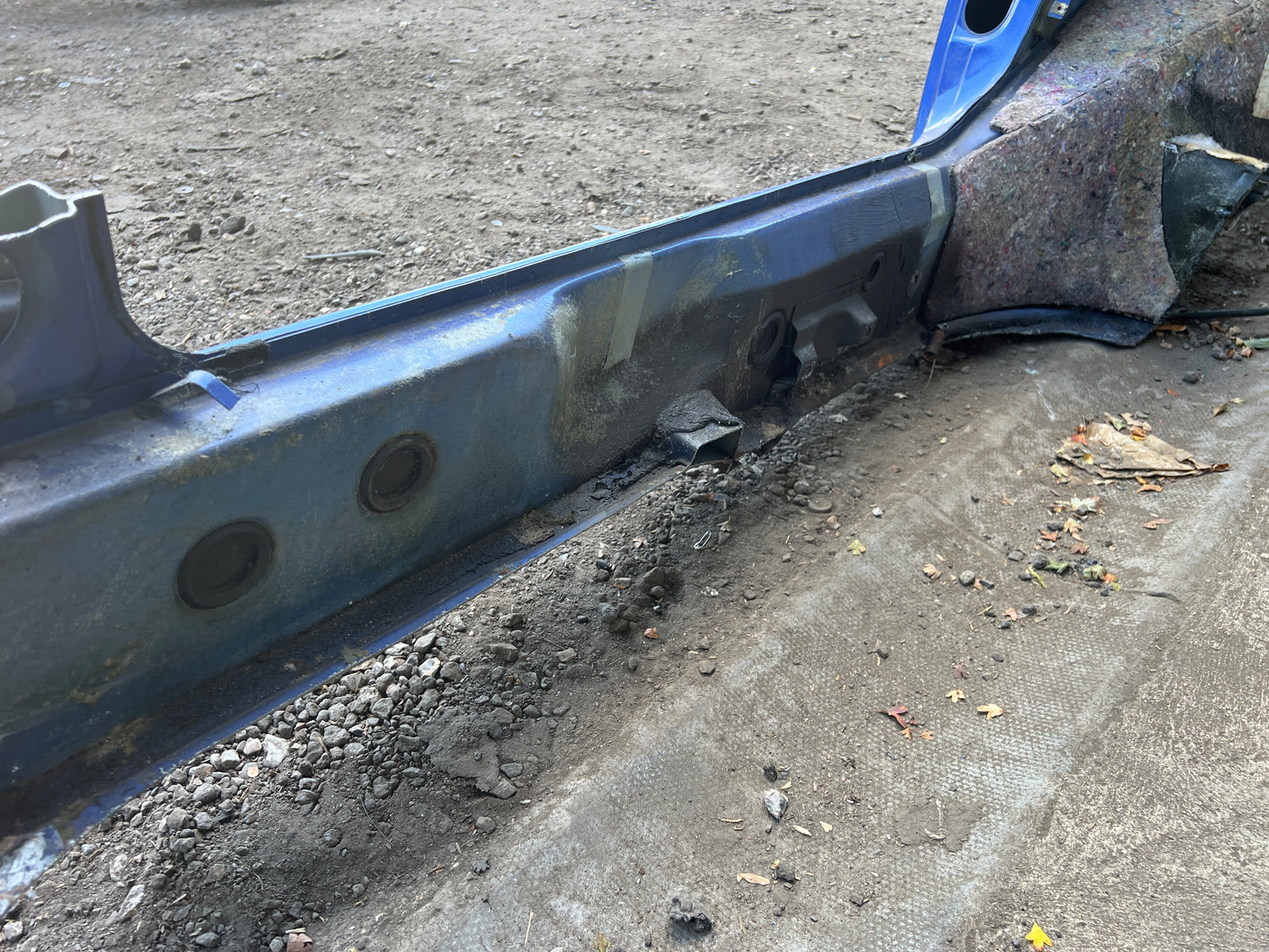 Porsche 944 S2 / Turbo 1991 Right side cut, rear fender with sill 94450390403 94450361200