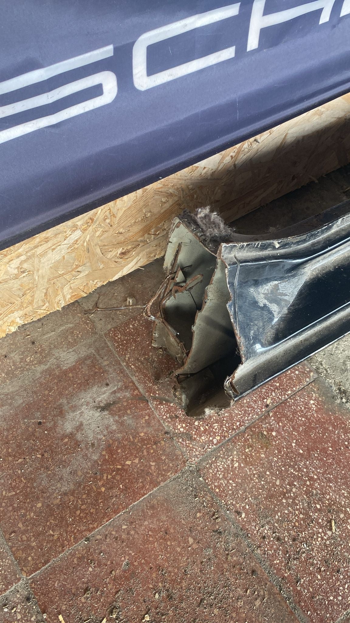 Porsche 944 right sill section with 94450361200