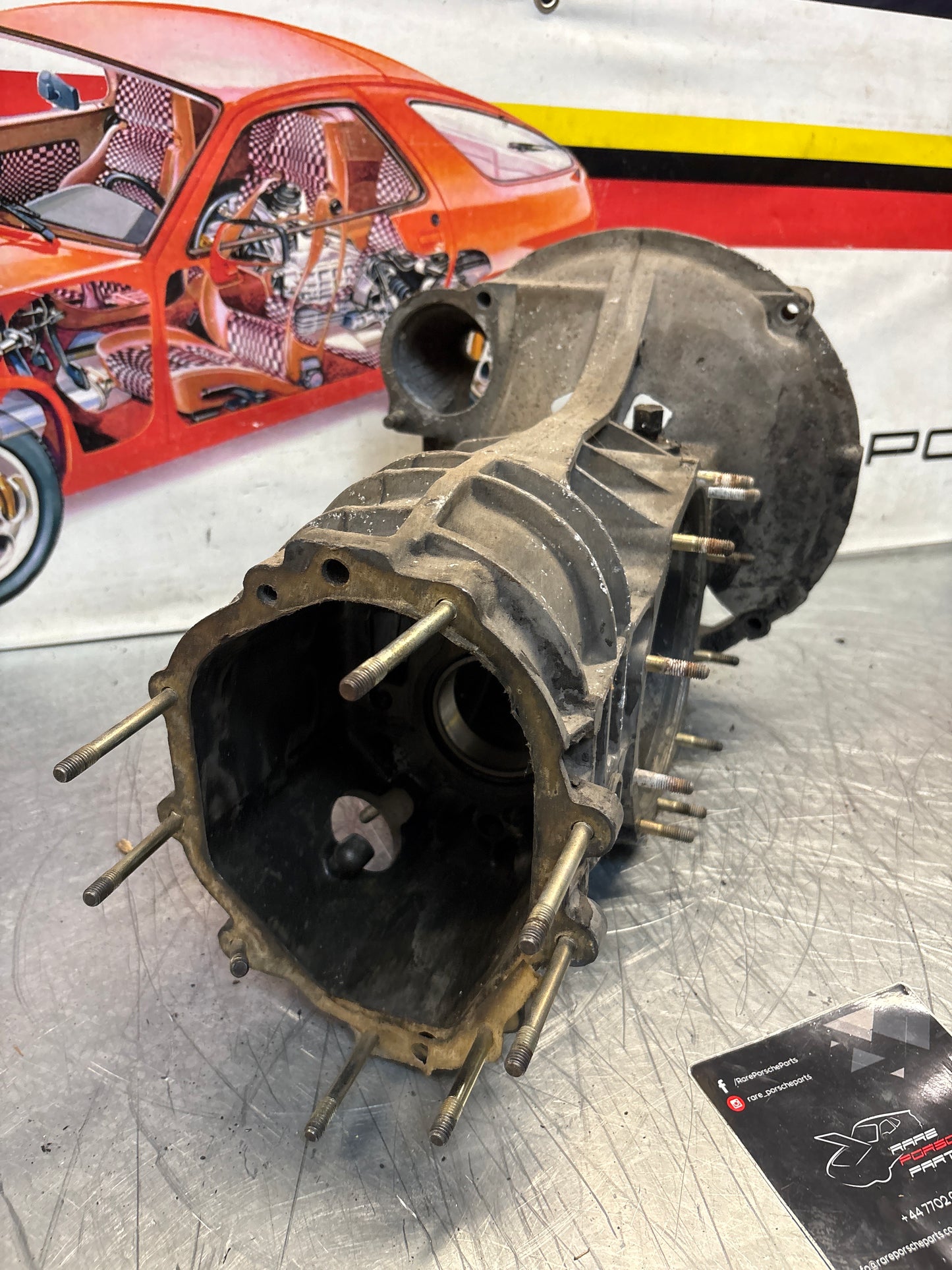 Porsche 914 transmission housing, used, HA05105