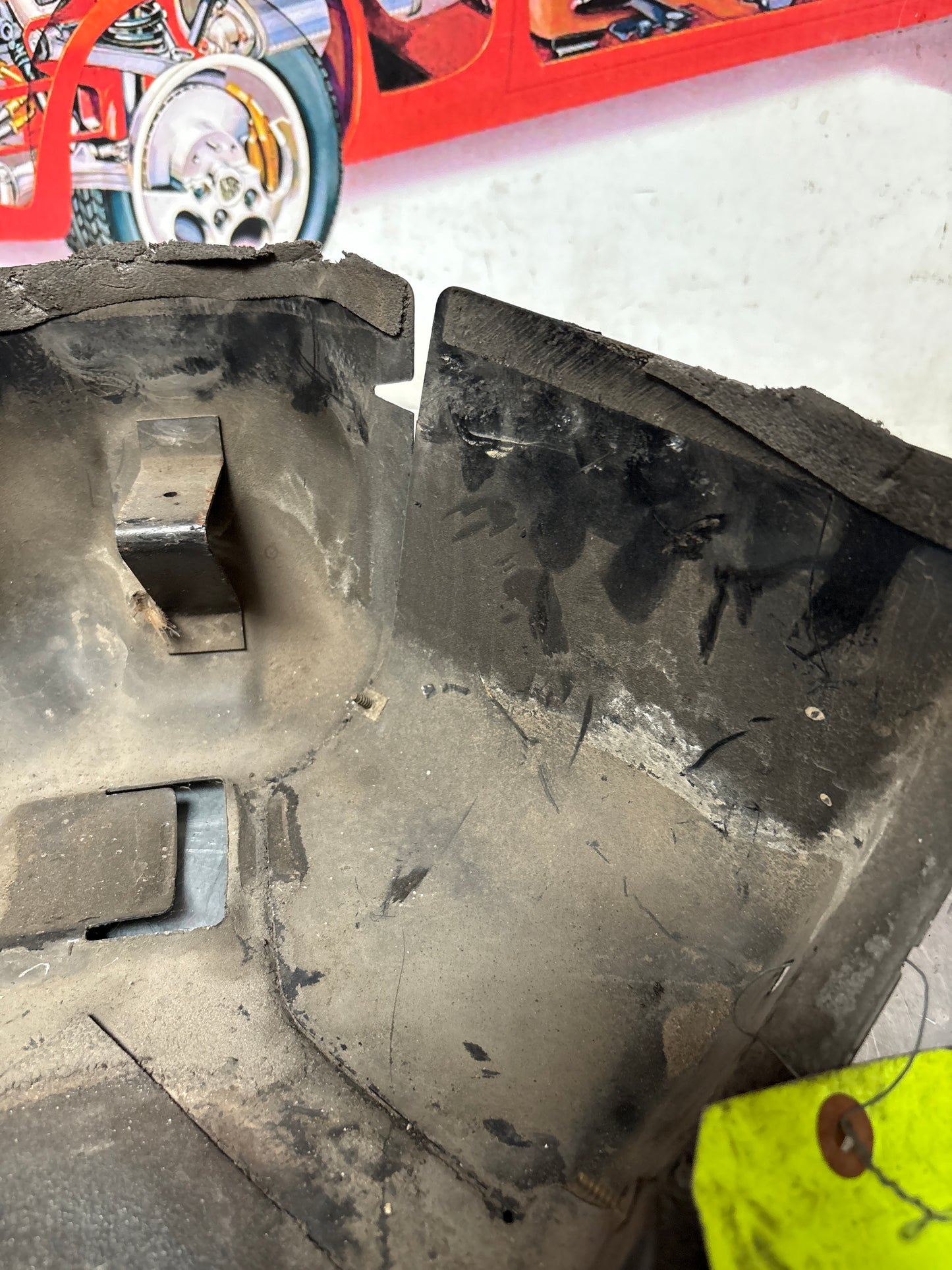 Porsche 968 - fuel pump cover plate 94420133100