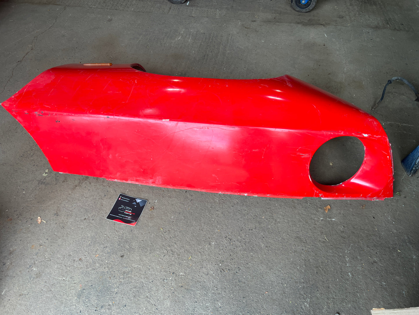 Porsche 928 -87 front left wing, 92850301103 used