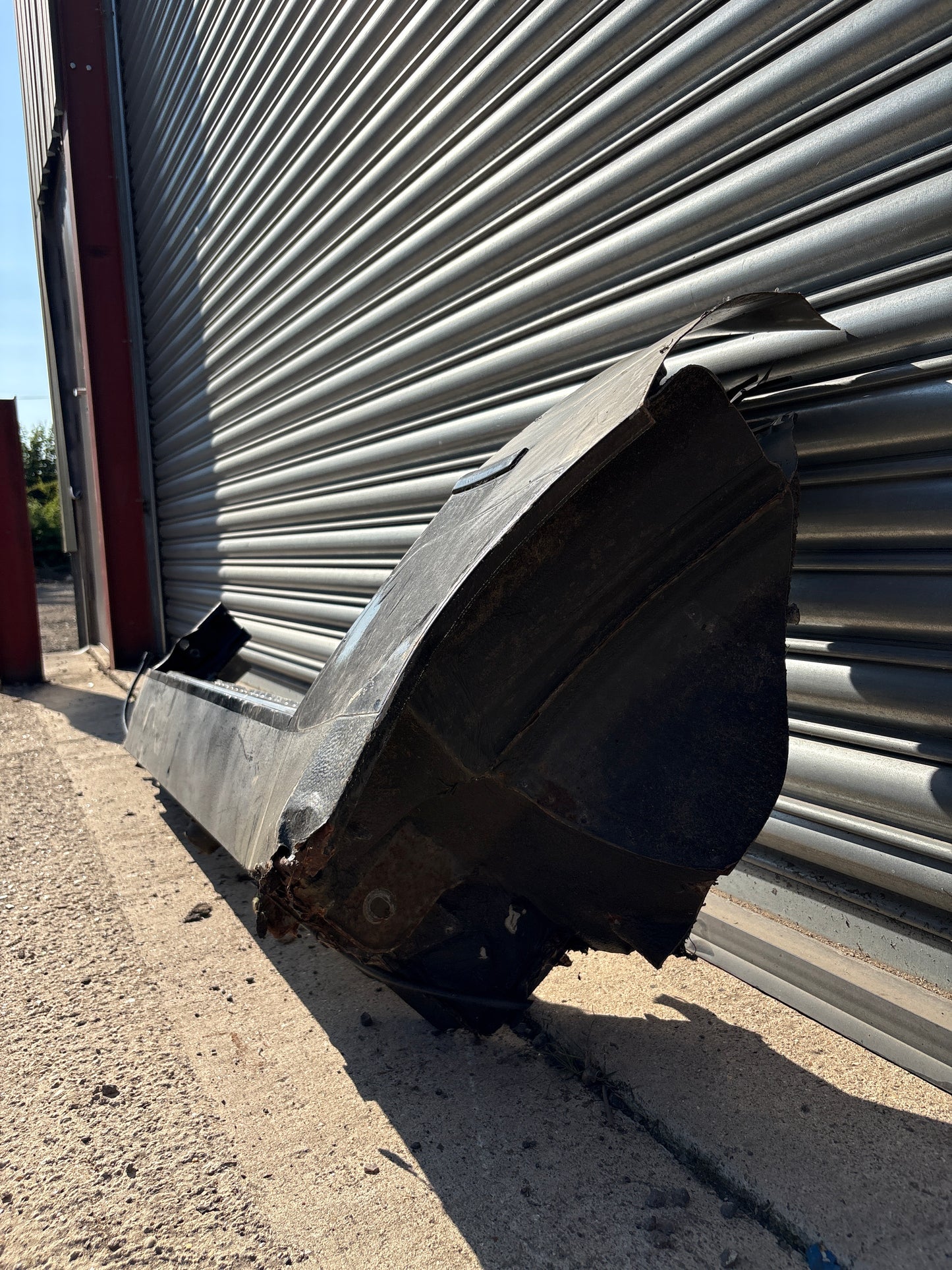 Porsche 944 left sill cut