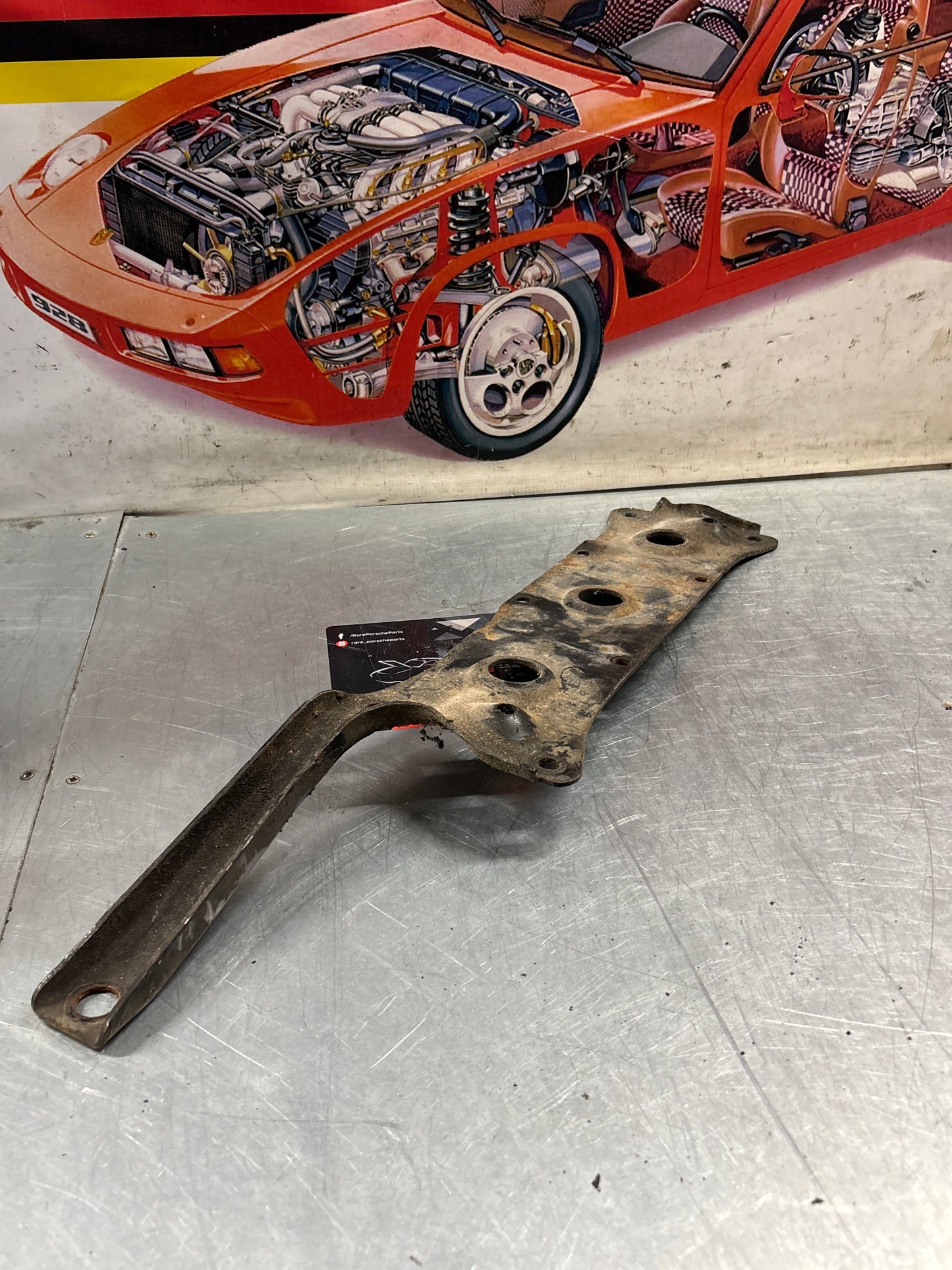 Porsche 928 protective plate LHD 92837501900