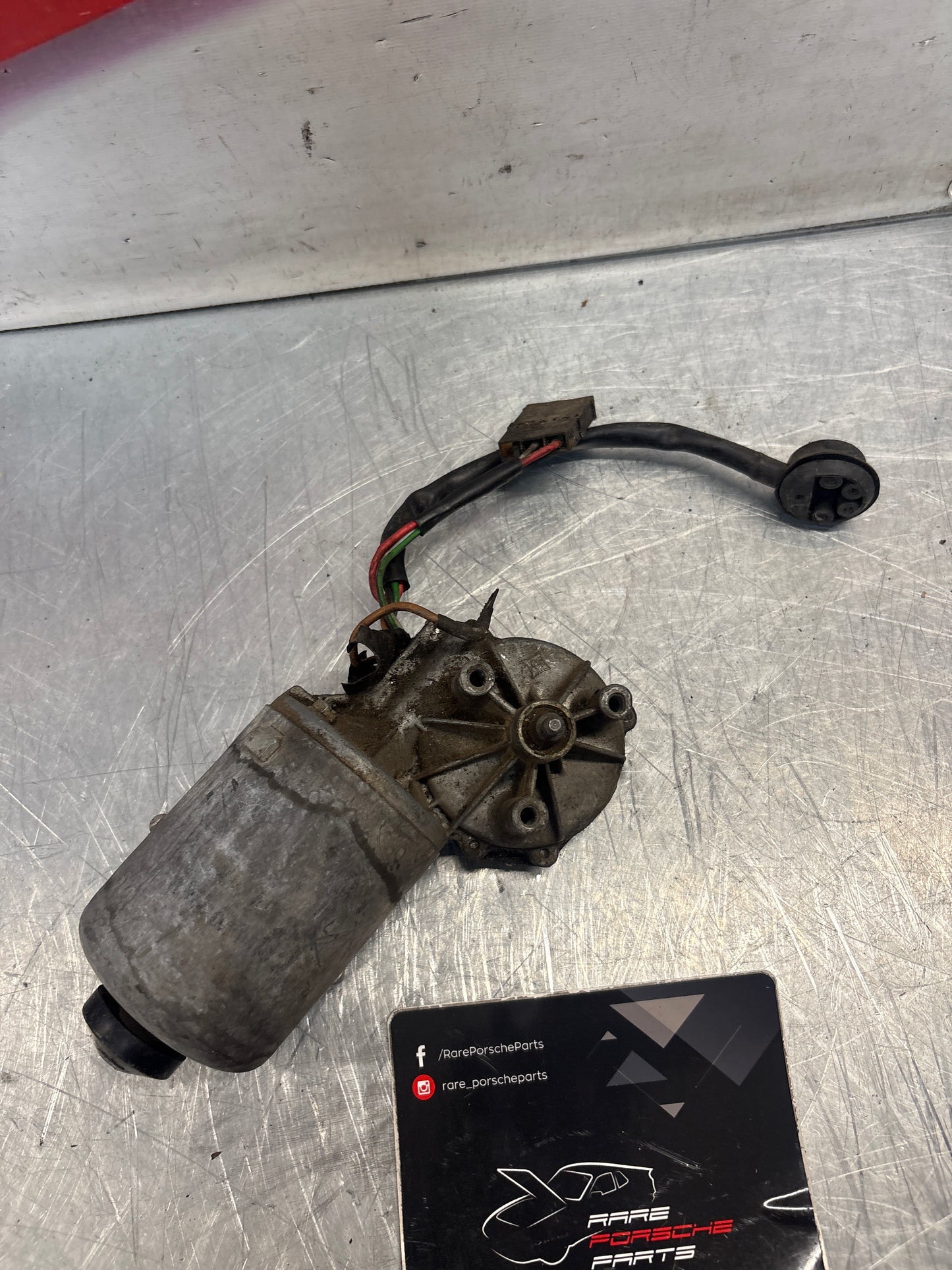 Porsche 914 right headlight motor, used, 91462411411