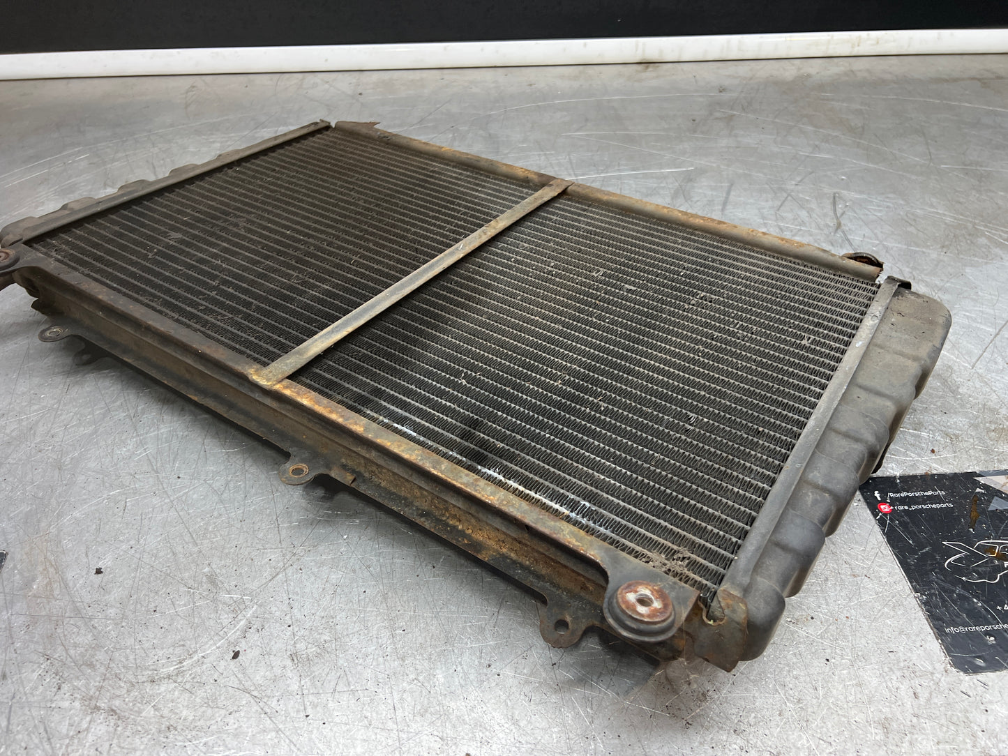 Porsche 924 radiator used 477121251A