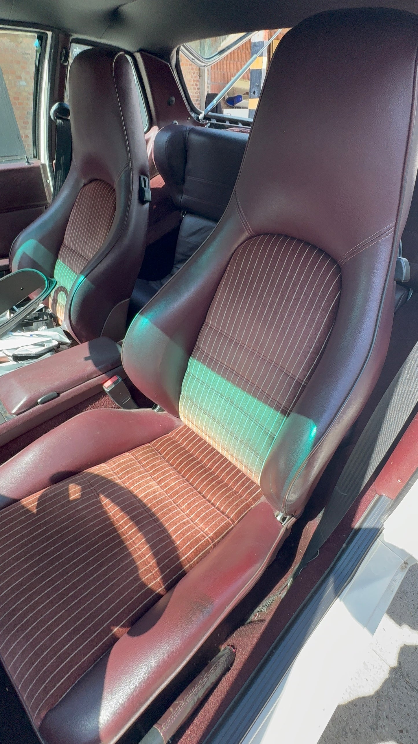 Porsche 944 Turbo/S2 complete Burgundy Interior with Recaro Sport seats, LHD