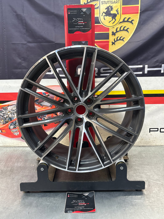 Porsche Macan Turbo rim, 95B601025DN Refurbished