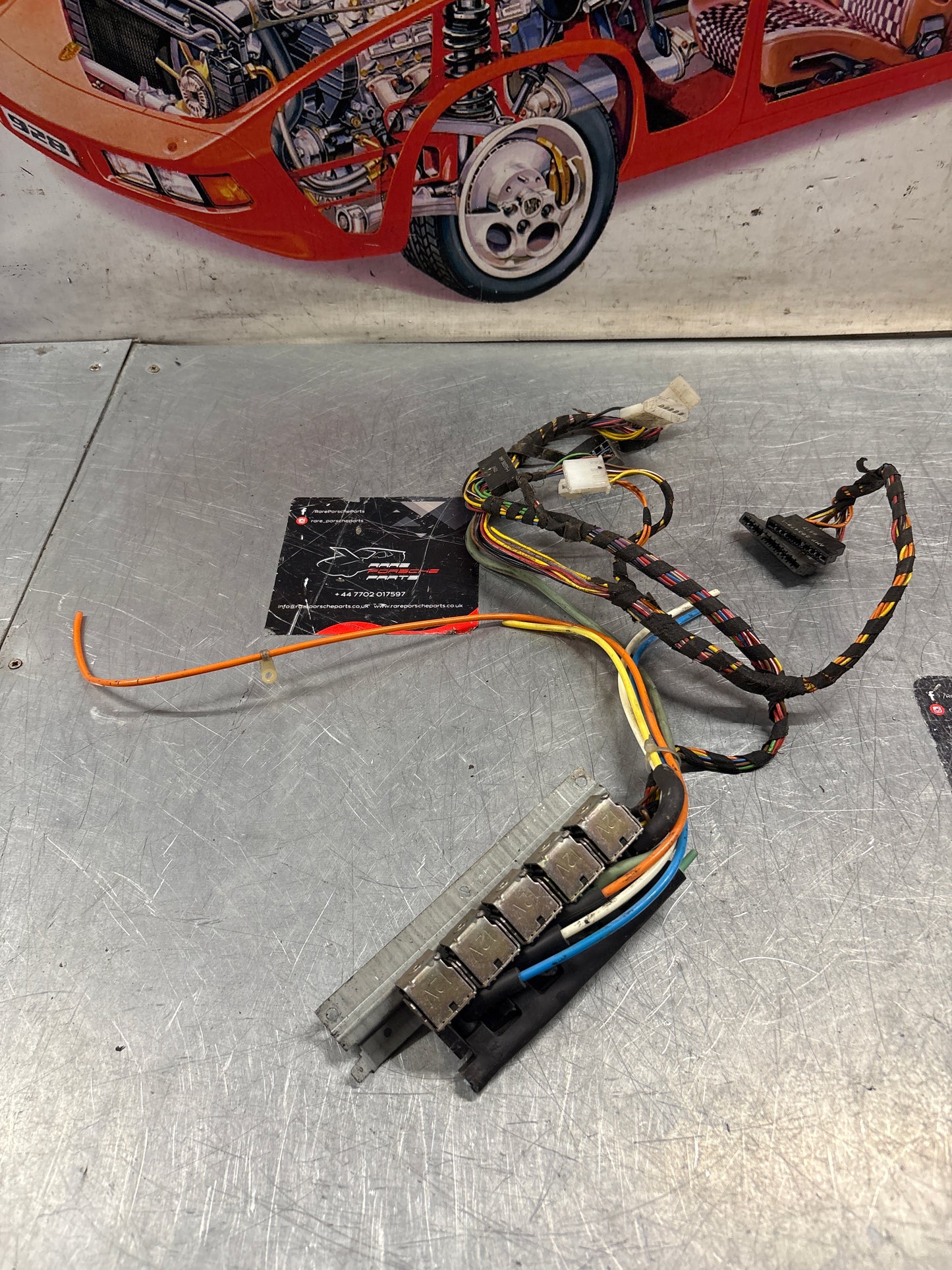 Porsche 928 A/C heater control unit wiring, used 92861292104