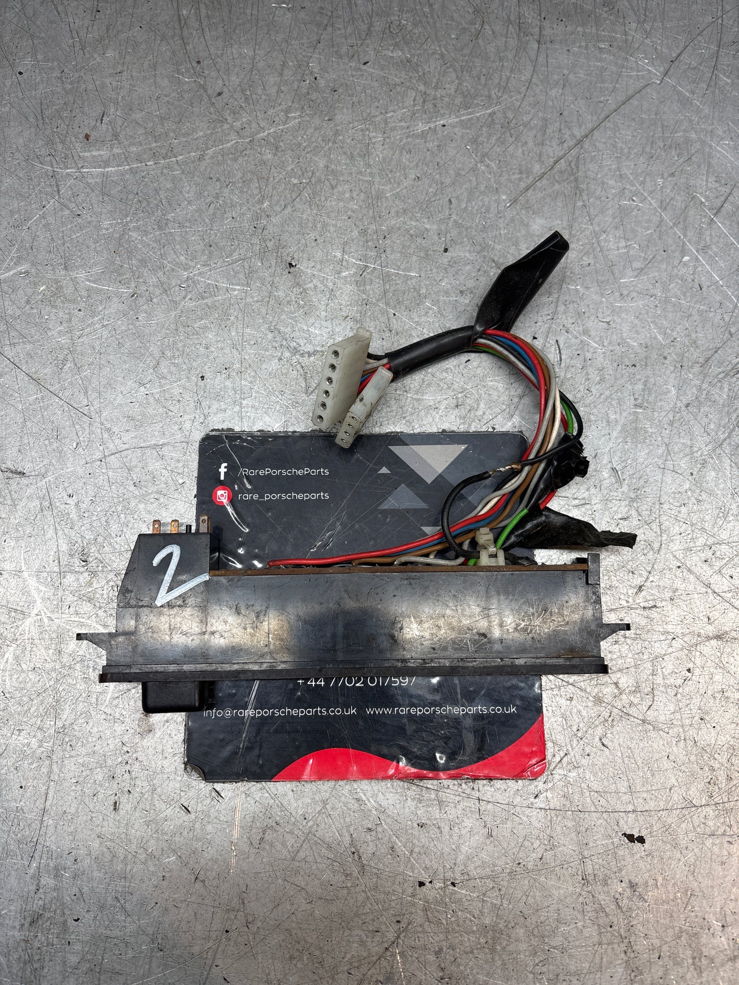 Porsche 928 front center dash panel 92864160915 used