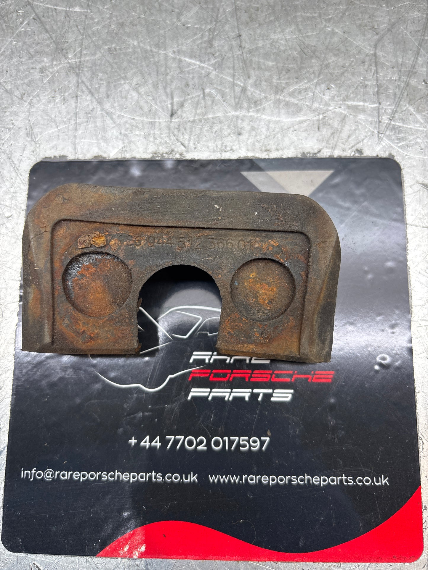 Porsche 944, S2/ 924S right tailgate latch pin gasket rubber, used 94451236601