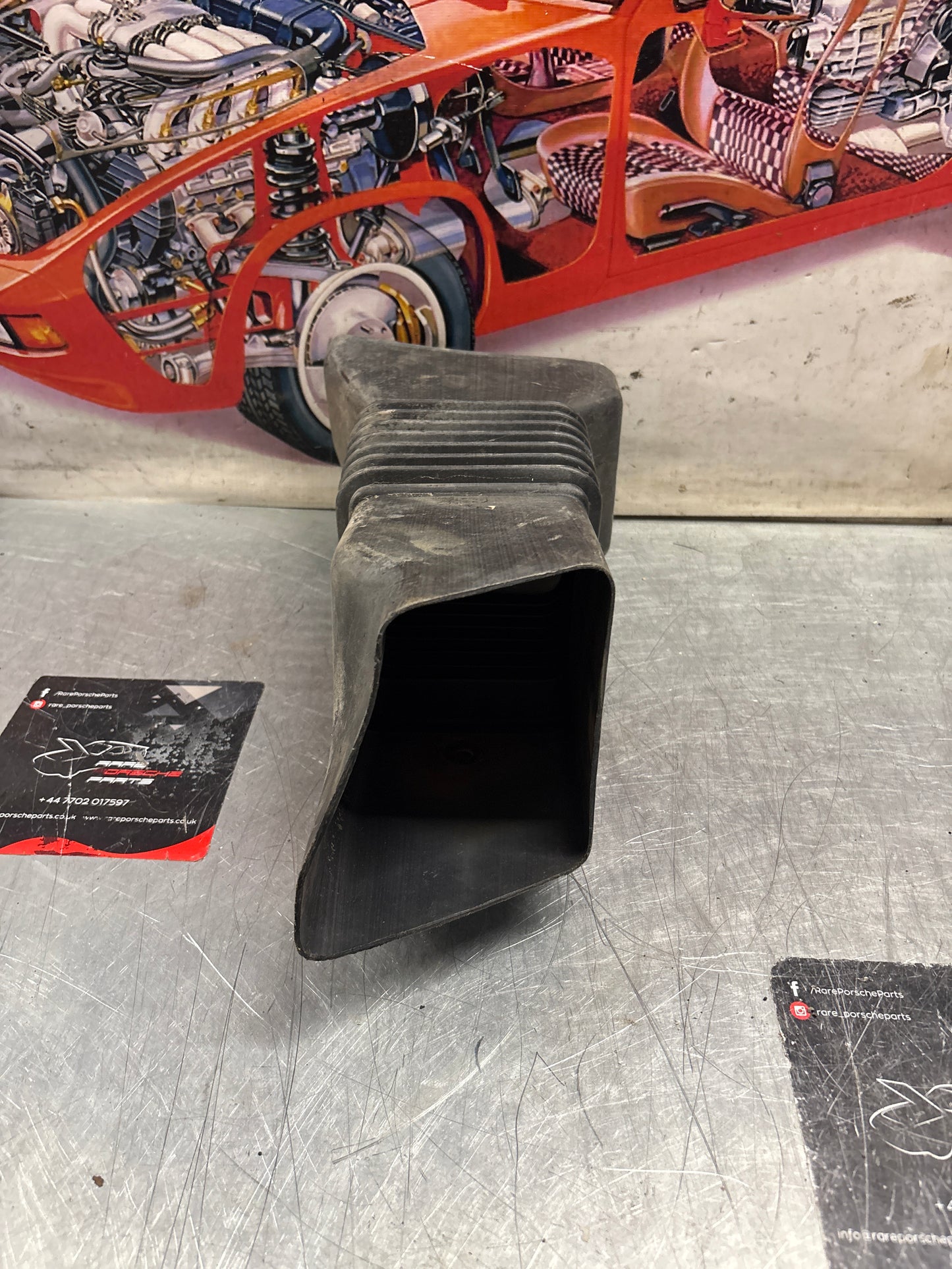 Porsche 928 right Air intake hose, used 92850415902