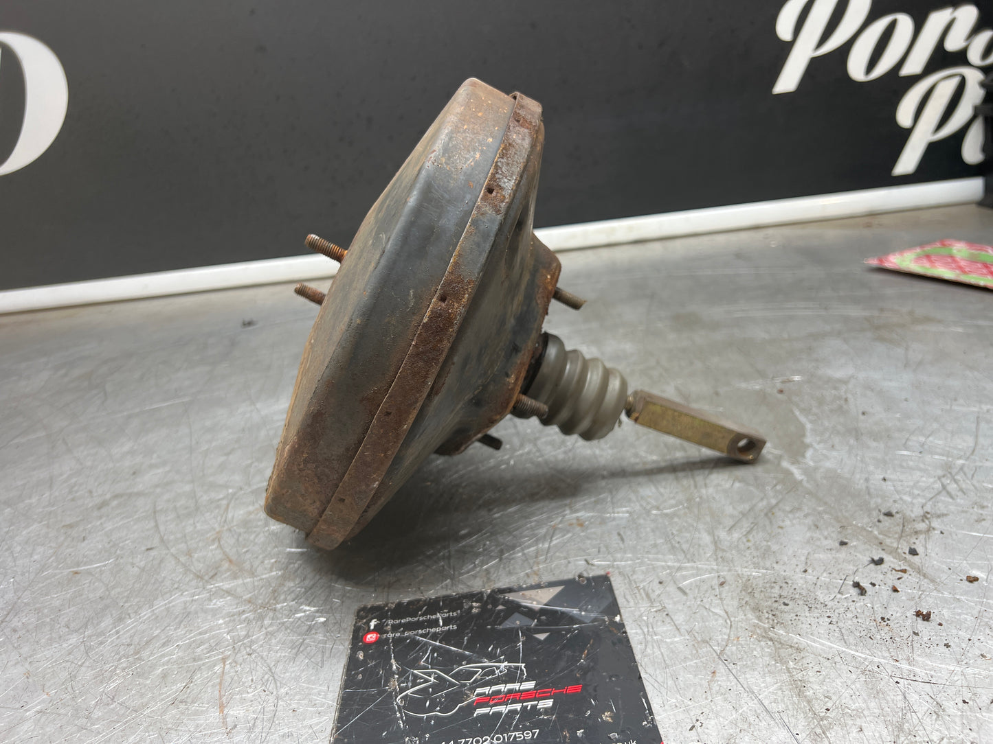Porsche 928 brake booster, used 92835502504