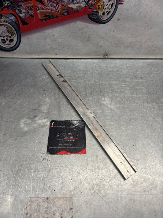 Porsche 911 930 right Sunroof guide rail, used 90156404205 / 490565462