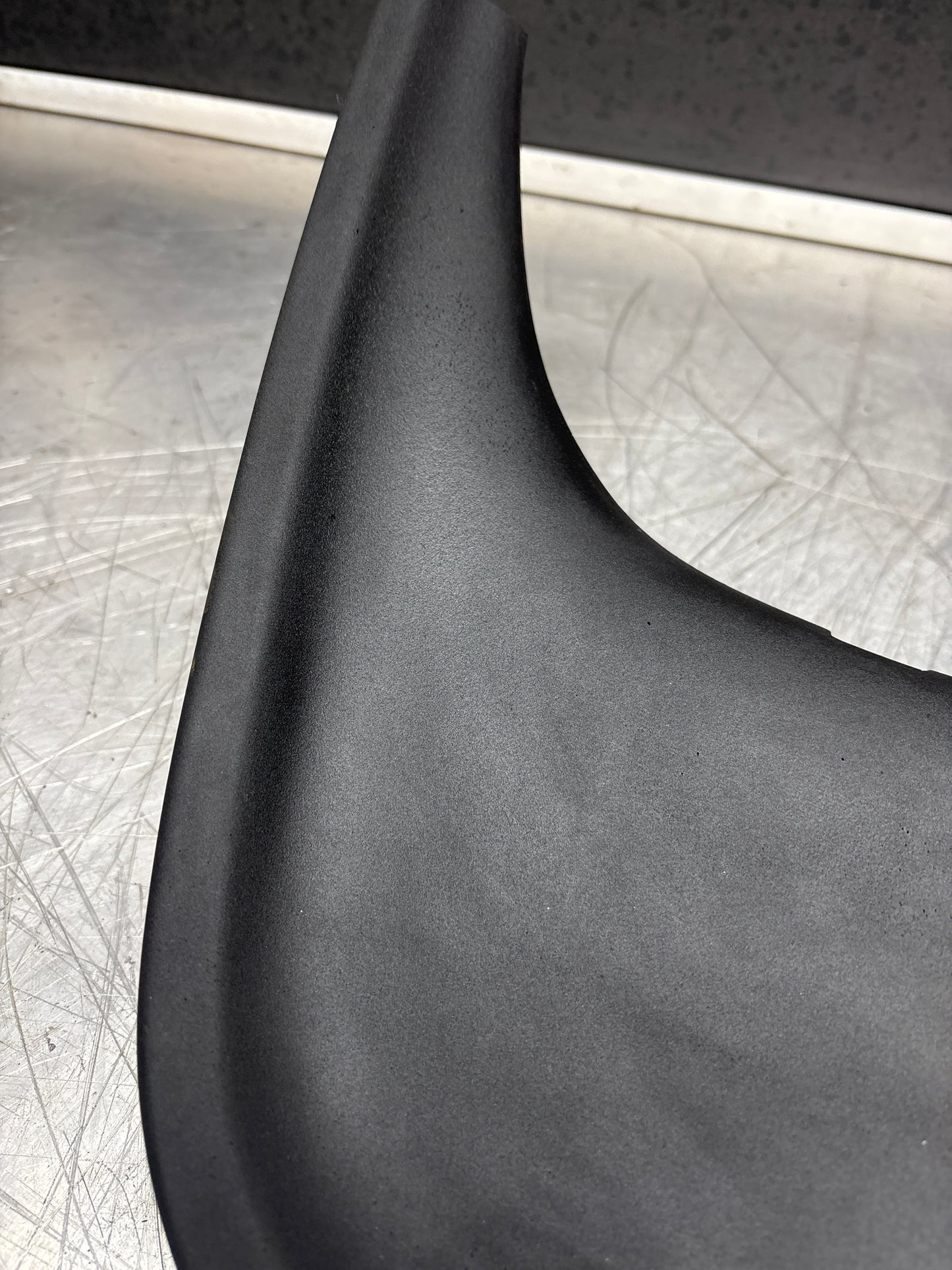 Porsche 944 rear boot rubber spoiler used 937512555