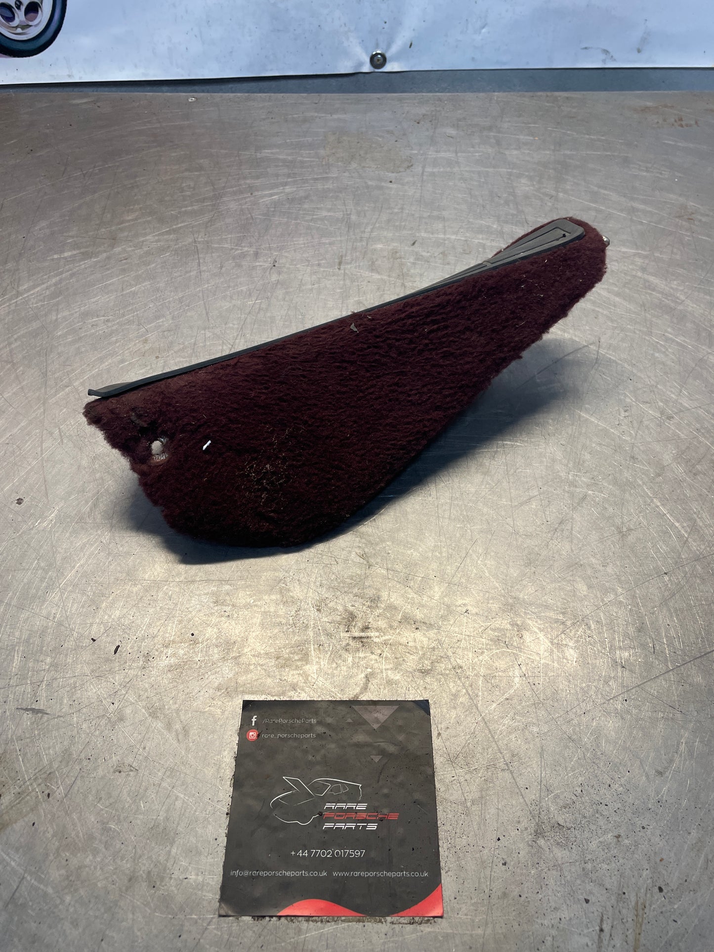 Porsche 928 foot rest, burgundy, RHD, used