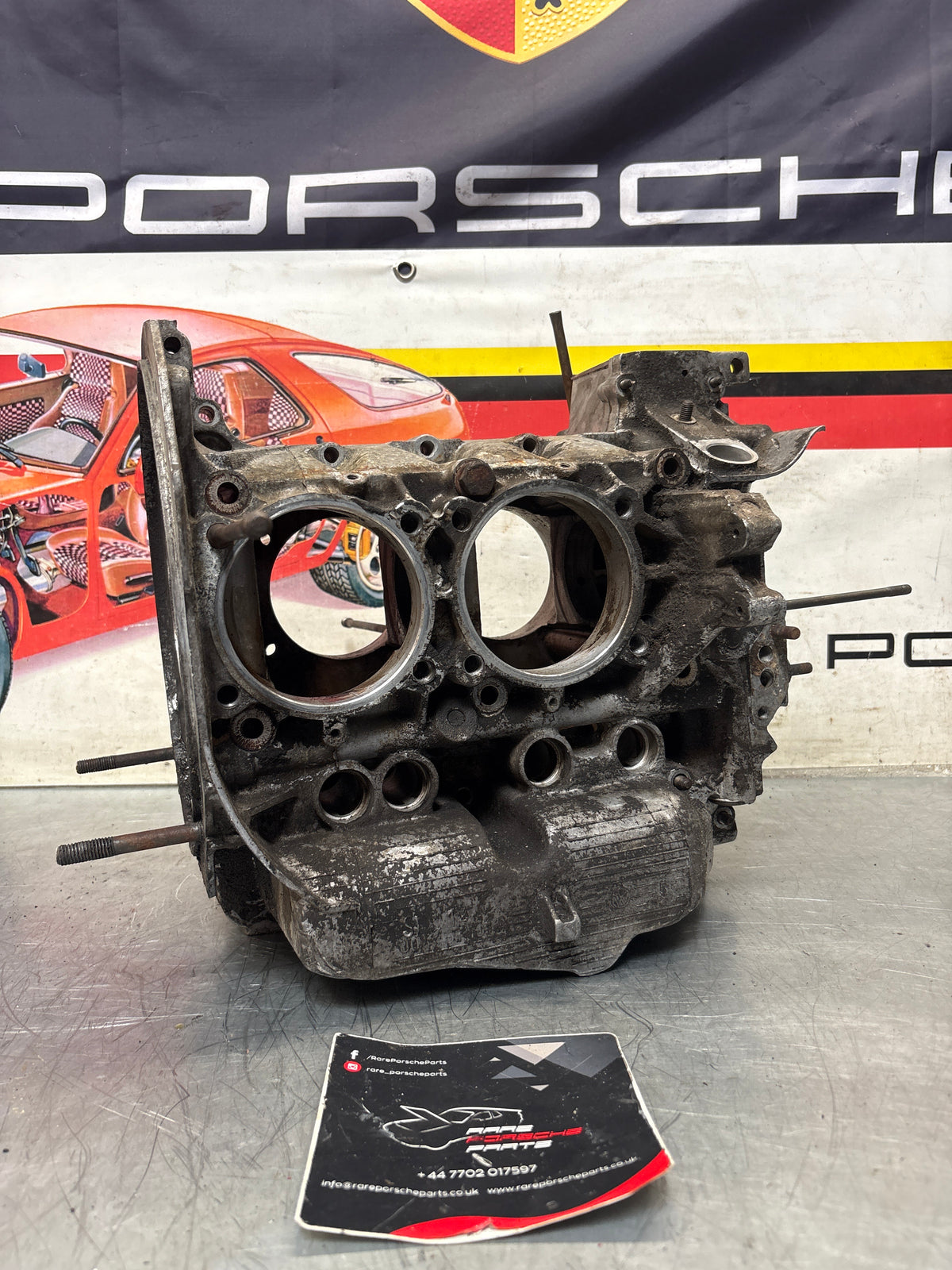 Porsche 914 1.8L engine case, used EC002622