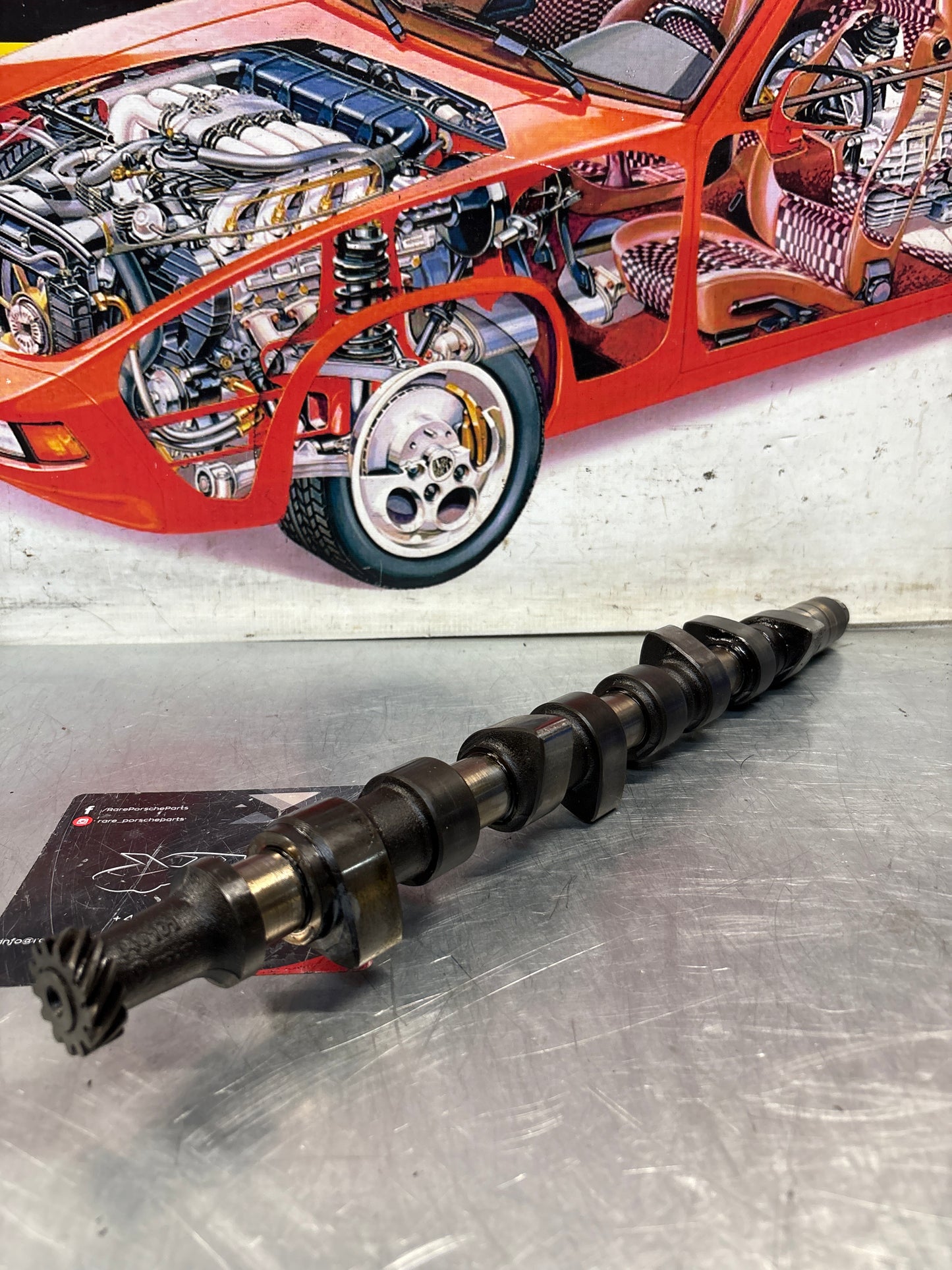 Porsche 924 / 924 Turbo chamshaft 046109021 used