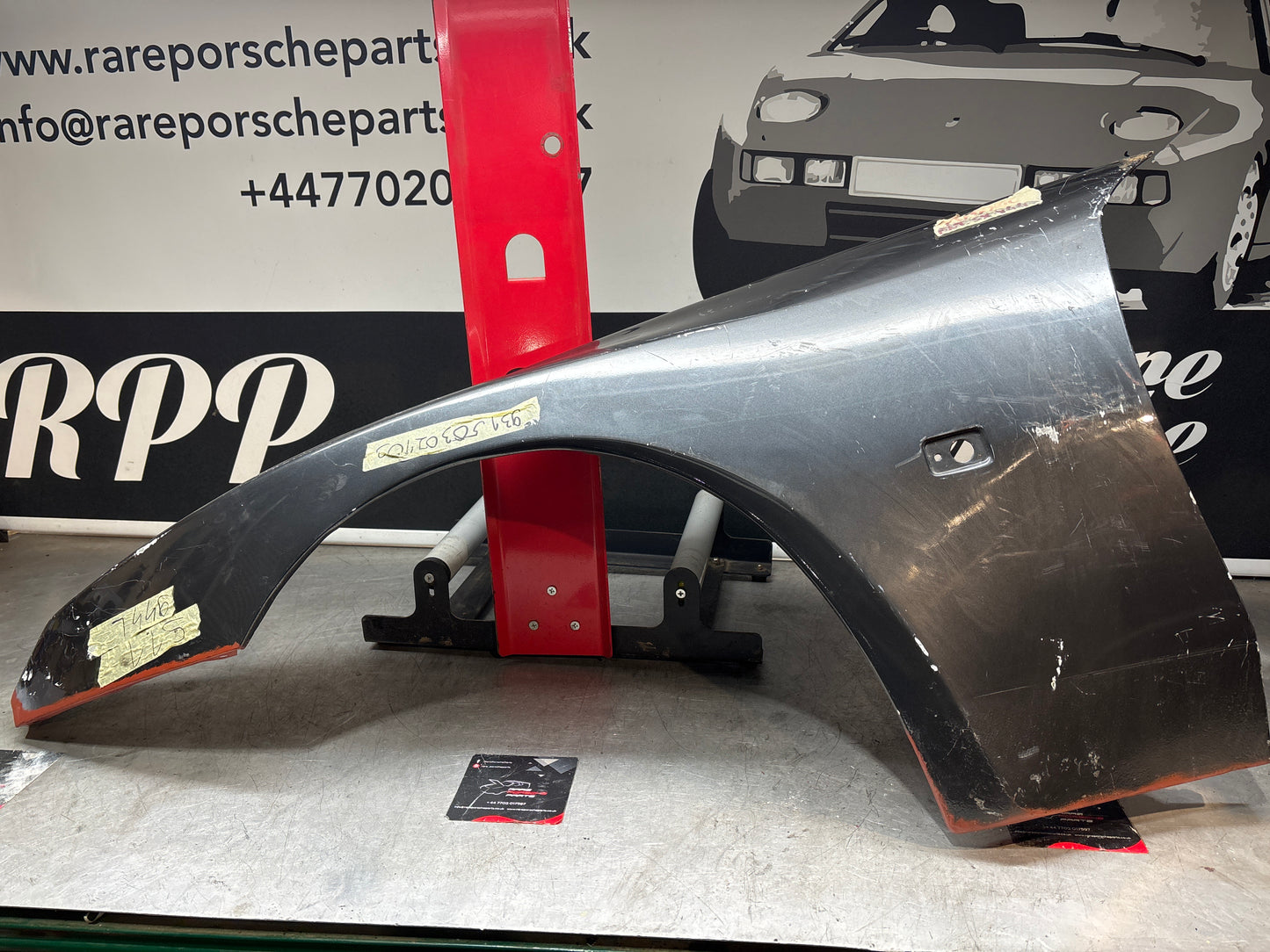 Porsche 944 early, N/S left front wing, used 93150302103 no rust