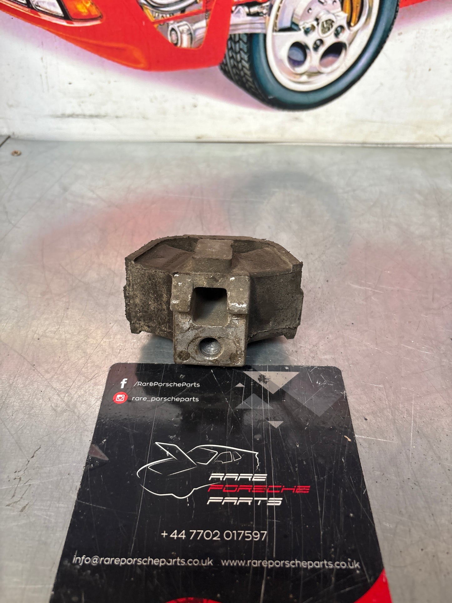 Porsche 928 transmission mount, used 92837504516