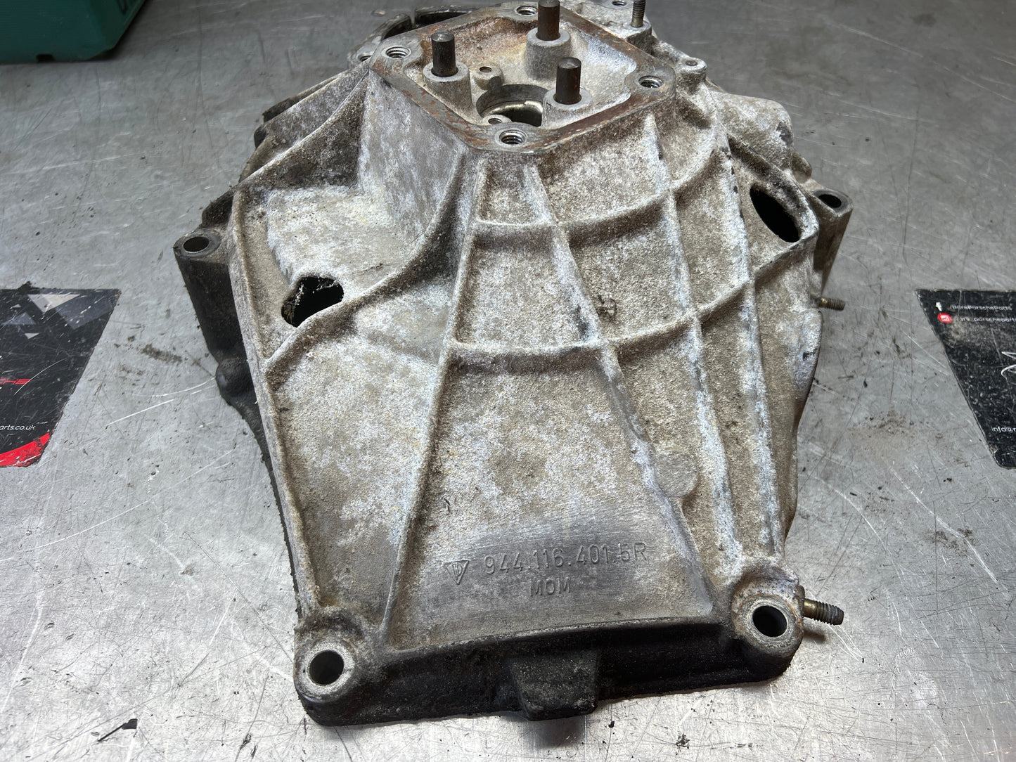 Porsche 944 S2 Bell housing 9441164015R, used