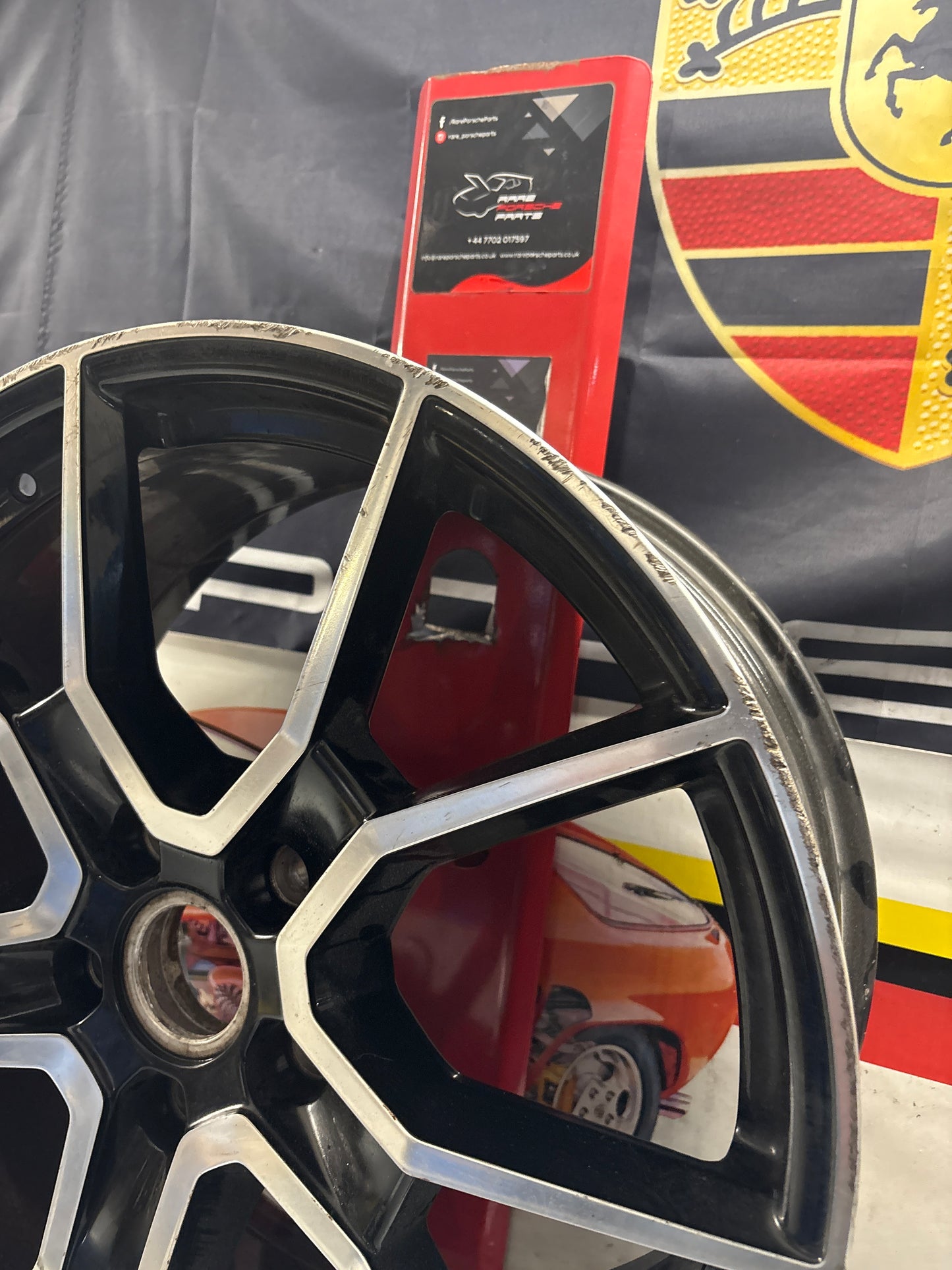 Porsche Taycan GTS 9.5Jx21” ET60 alloy wheel, 9J1601025BC, for spares or repair