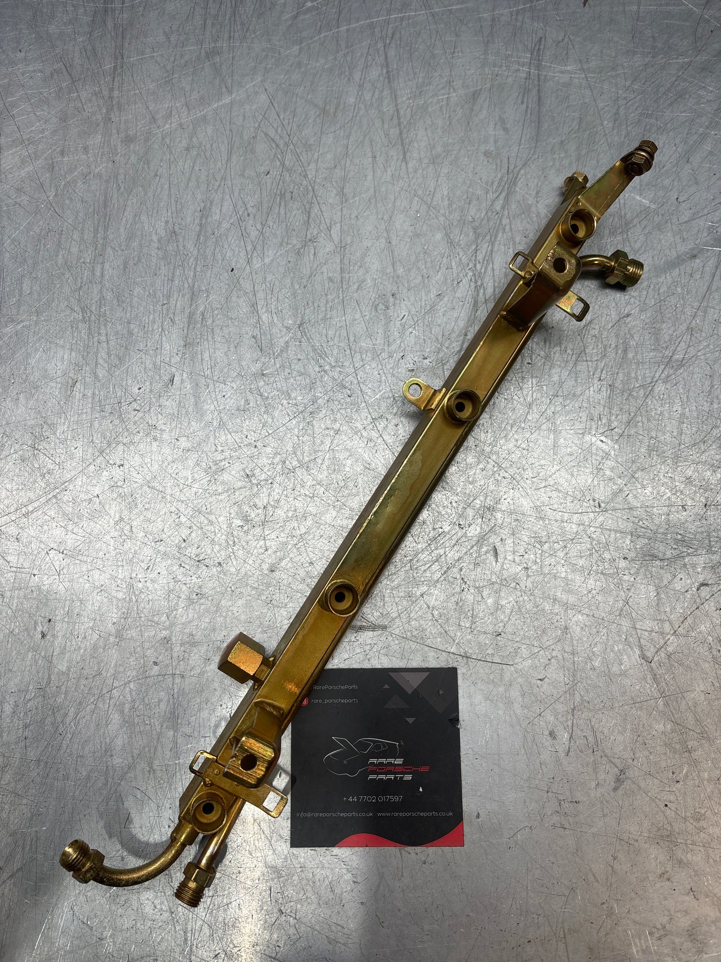 Porsche 944 S2 3.0L Petrol Fuel Injection Rail 94411008013, refurbished