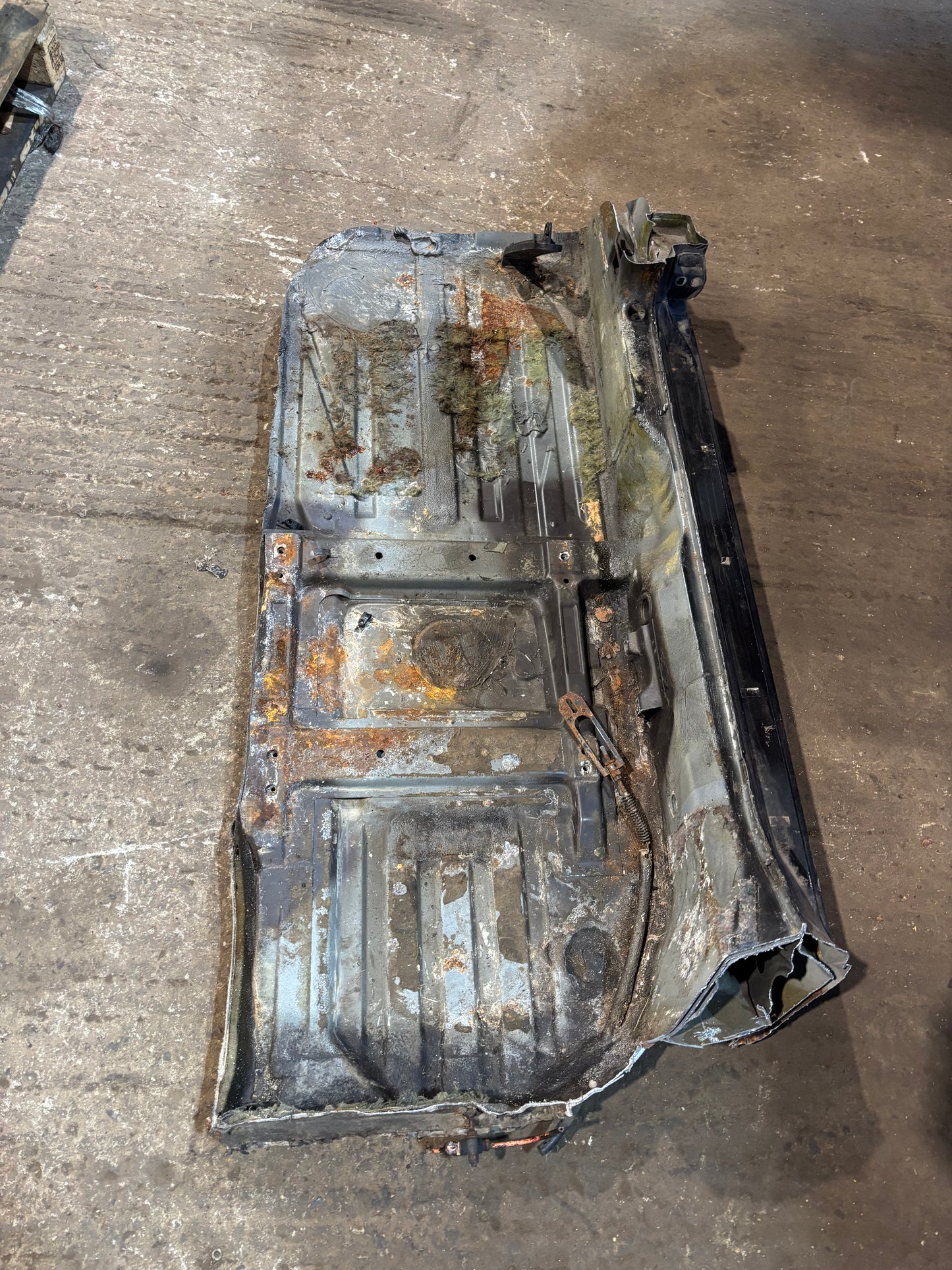 Porsche 944 S2 convertible cabrio floor pan with sill right O/S 94150196110 477809433 94450361200 spares or repair