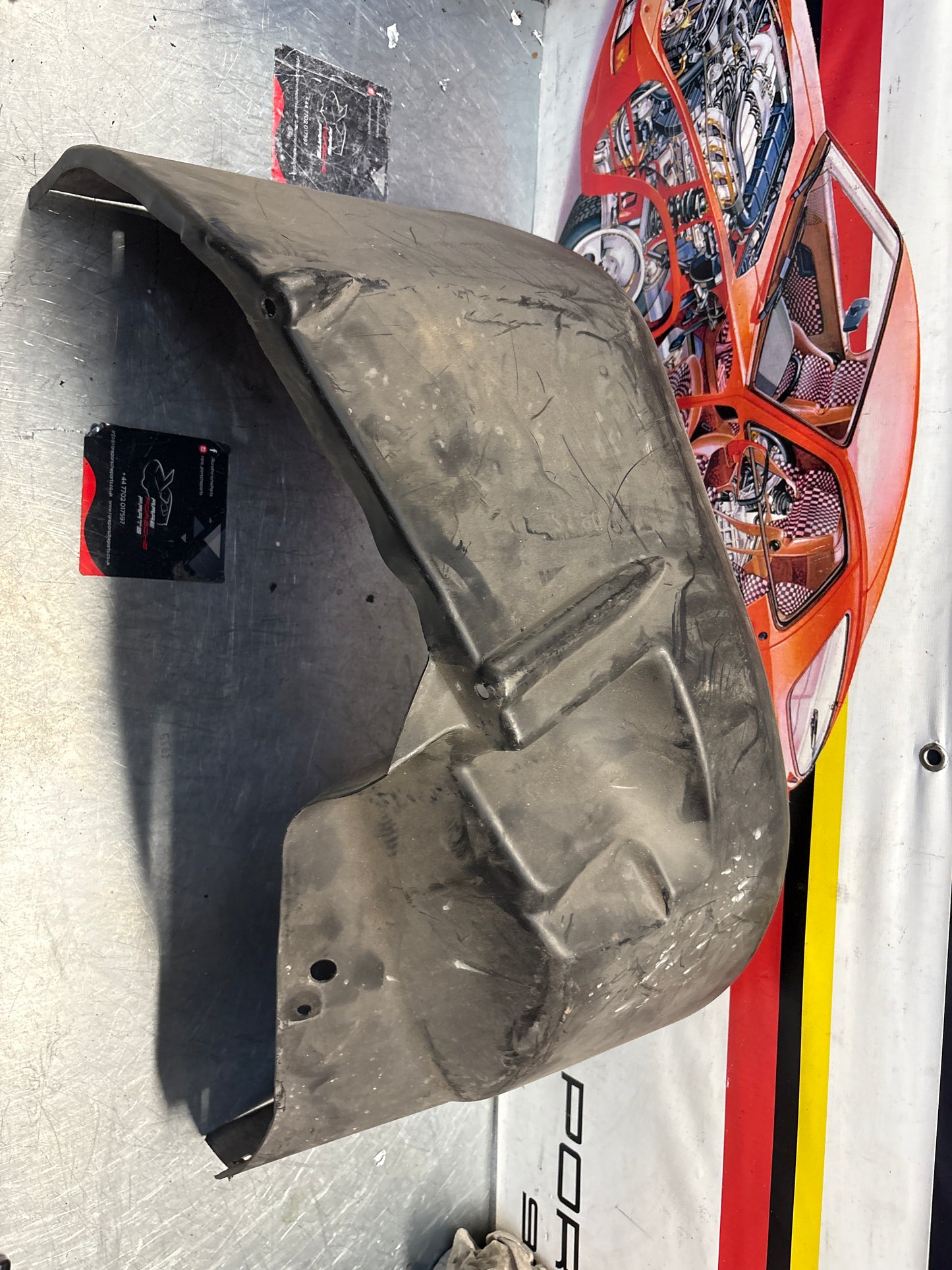Porsche 928 wheel arch liner  Right 92850438205 Used