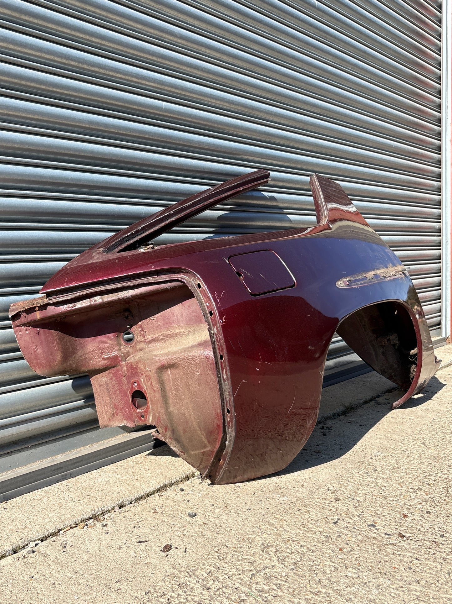 Porsche 928 right rear fender, 92850306219