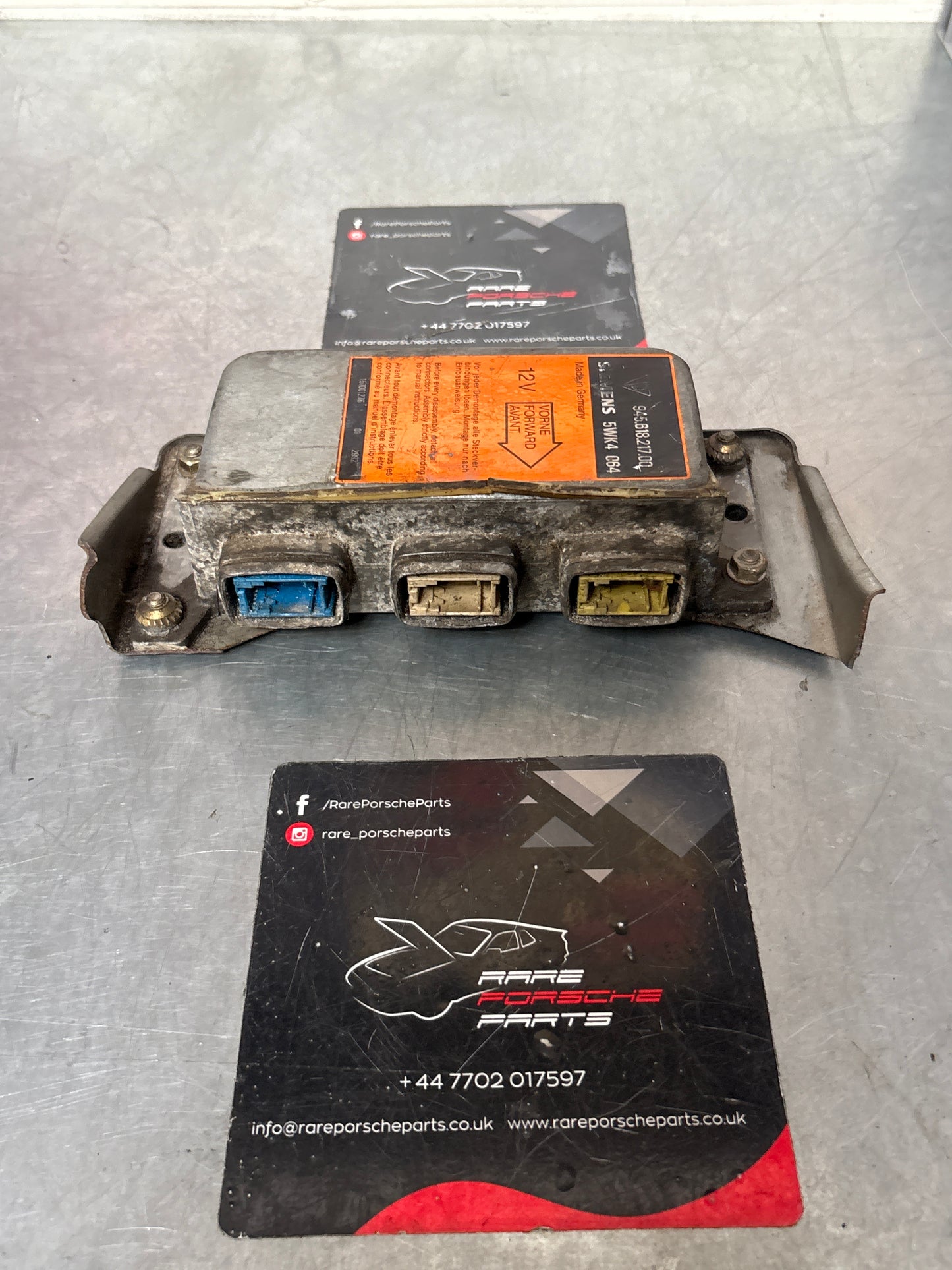 Porsche 911 964 / 928 / 968 airbag control unit, used 94561821700