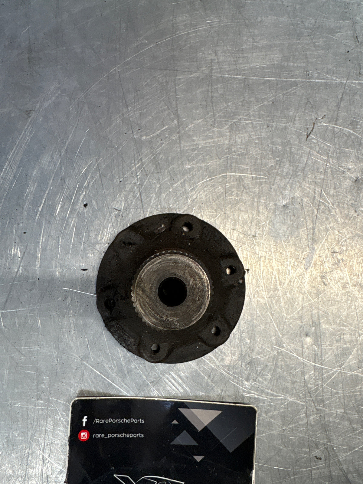 Porsche 924 Turbo inner stub axle flange, used 477332209AA