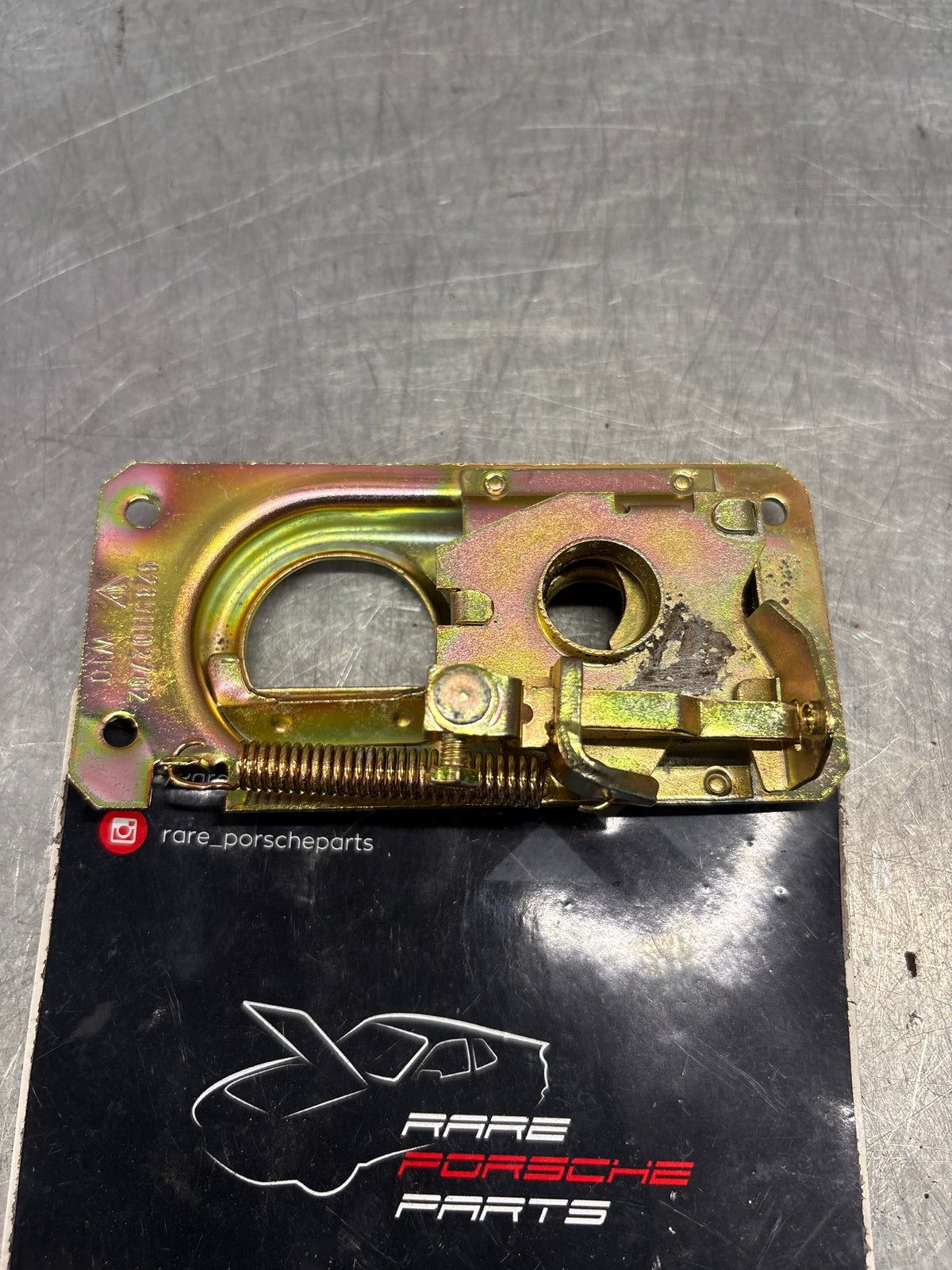 Porsche 928 lid lock lower part, refurbished 92851102702