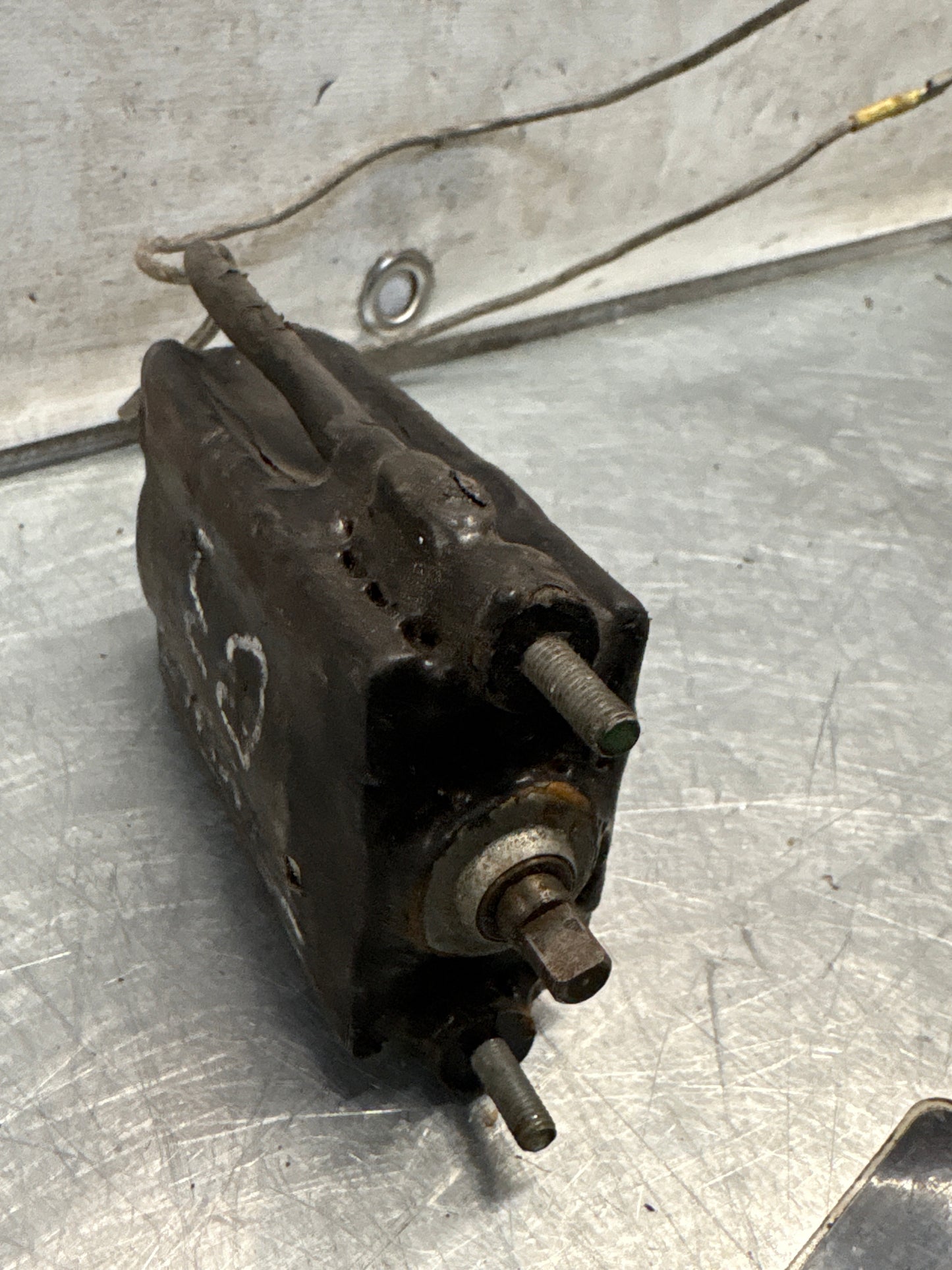 Porsche 911 / 912 sunroof motor, used 100566736