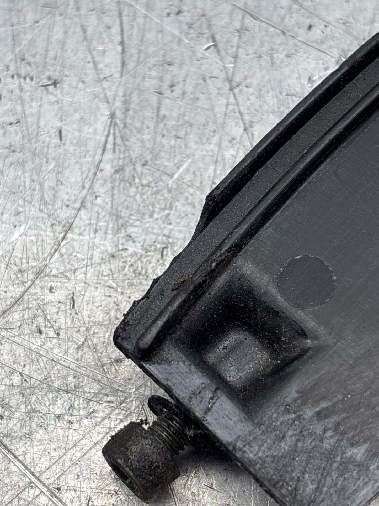 Porsche 928 78-82 toothed belt covering, used 92810514800, damaged