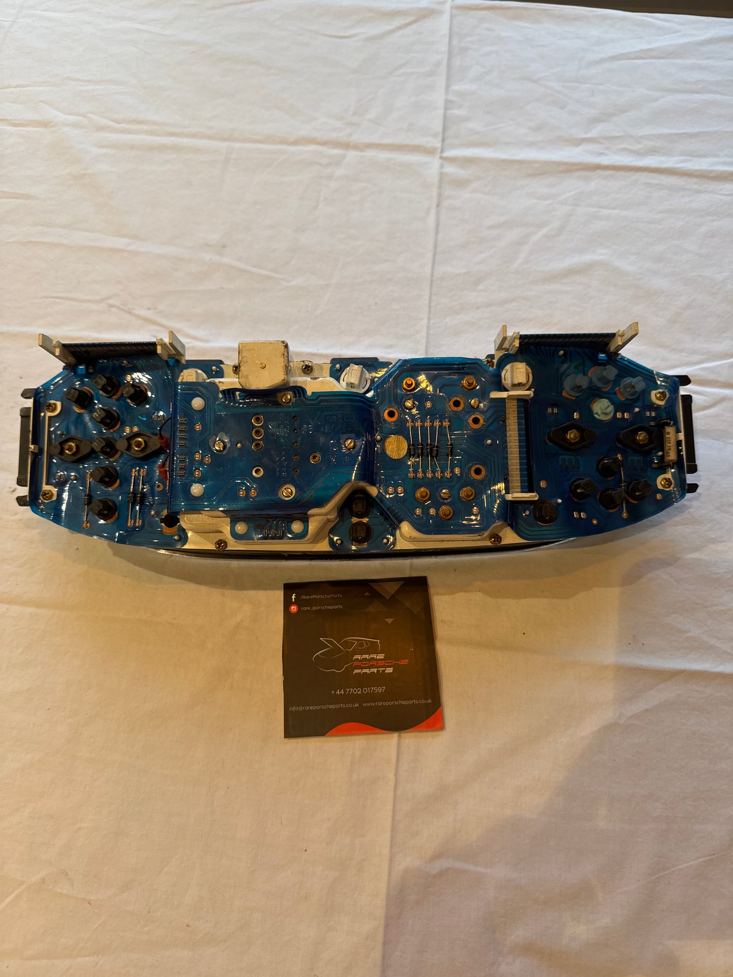 Porsche 944 Turbo dash clock binnacle pod speedometer, 95264131102 used 100185 miles plastic screen has some small scratches