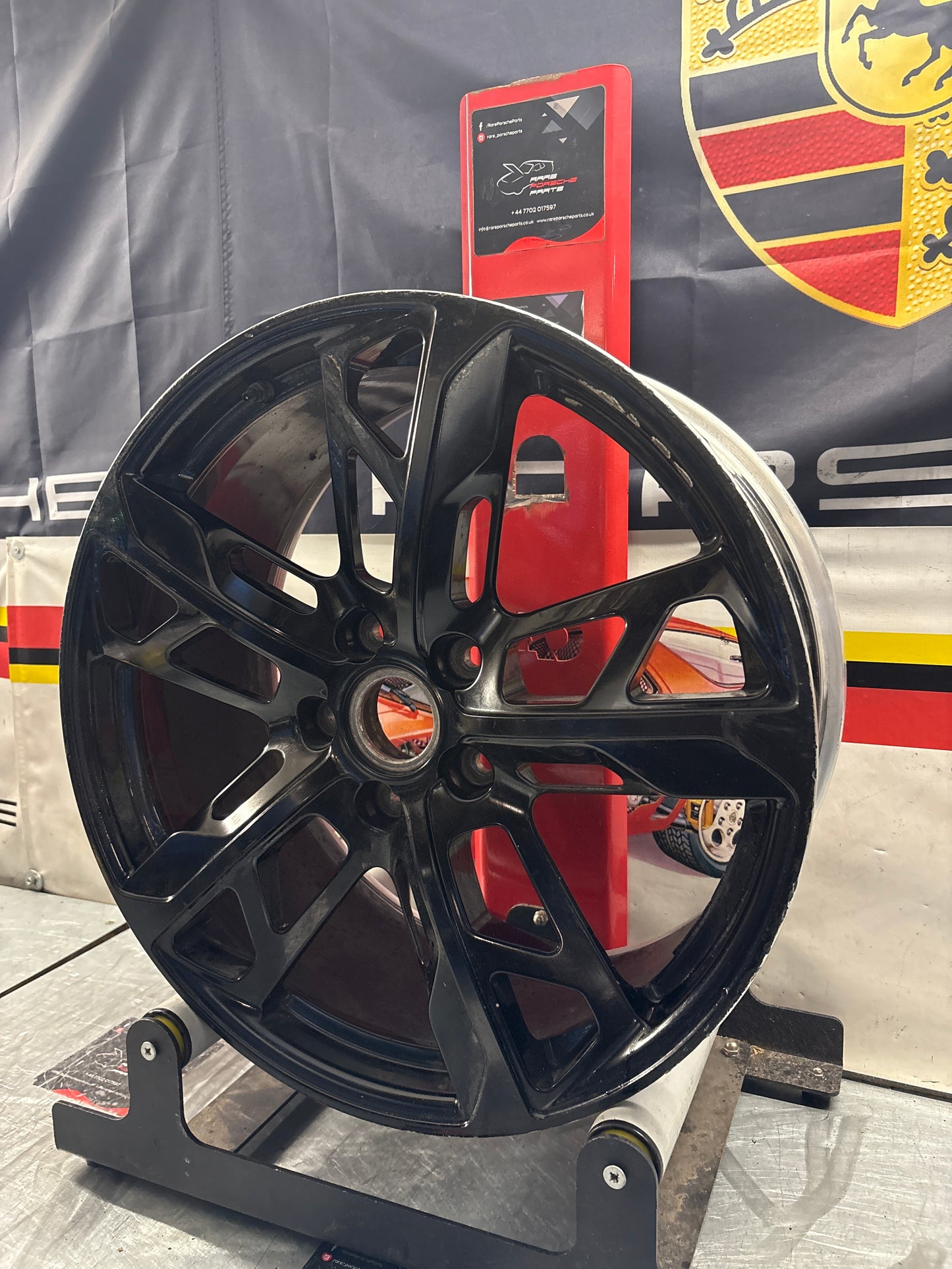 Porsche Taycan cross turismo wheel, for spares or repair, no buckle 9J1601025AL 9.5Jx21 ET60