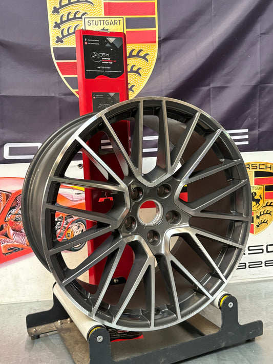 Porsche Cayenne RS spyder wheel, used in very nice condition, 9Y0601025BG, ET58, 11Jx21”