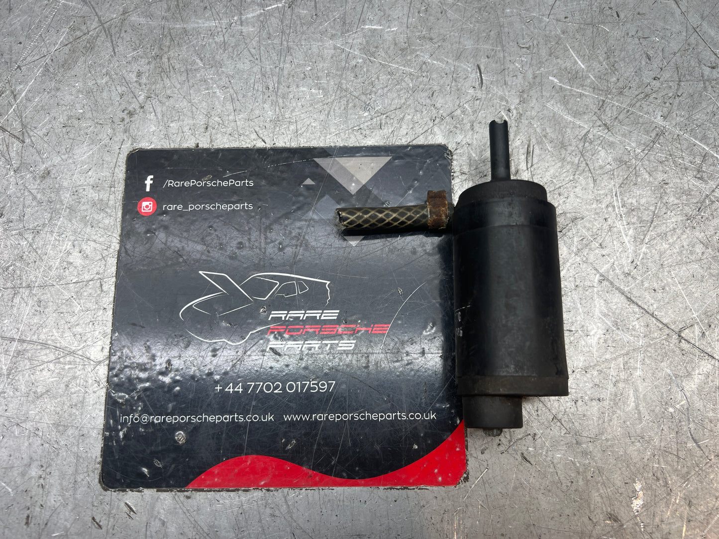 Porsche 928 washer bottle pump (used genuine) 92862817201 tested