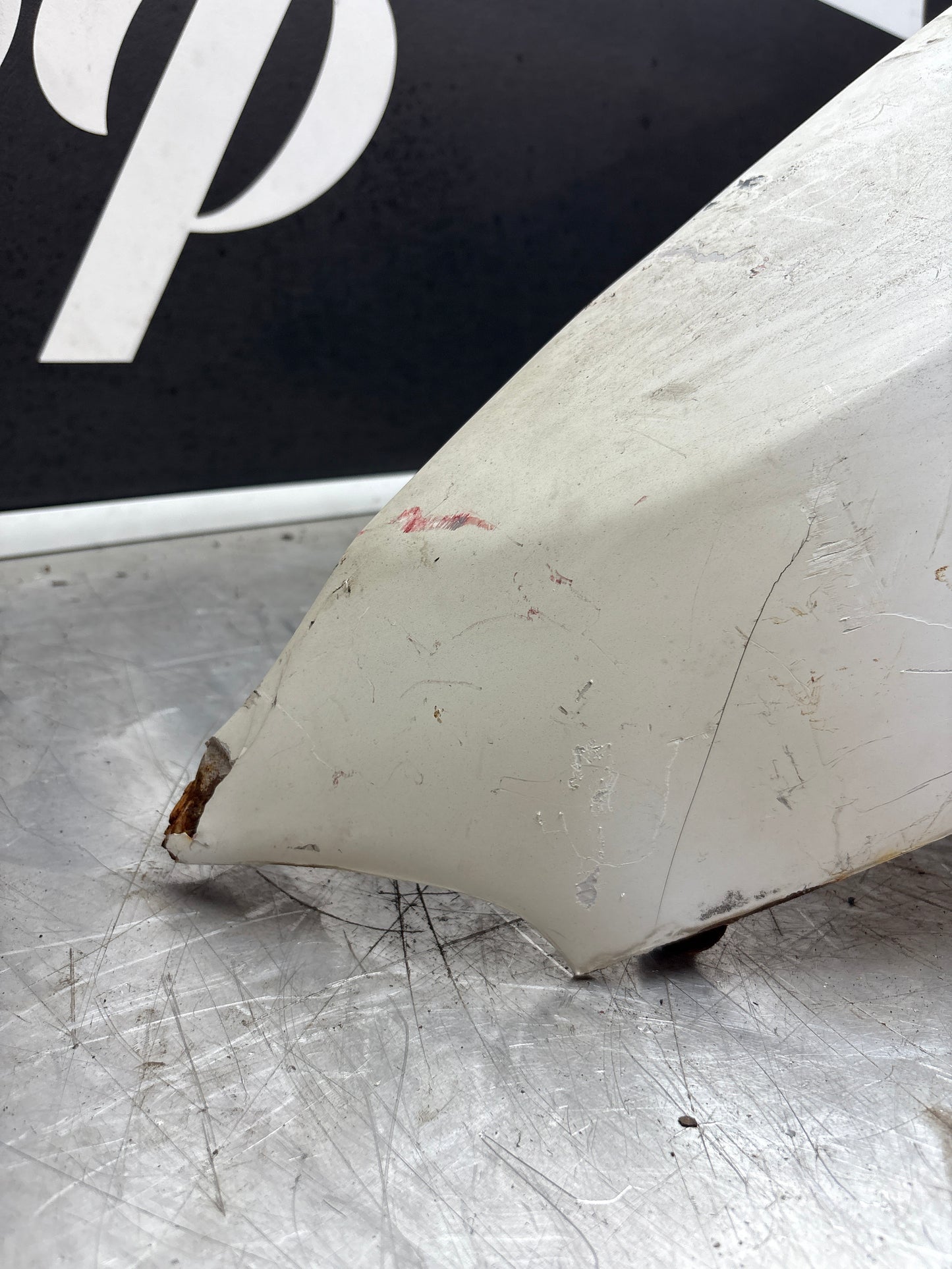 Porsche 944 early left front wing, please see photos, used