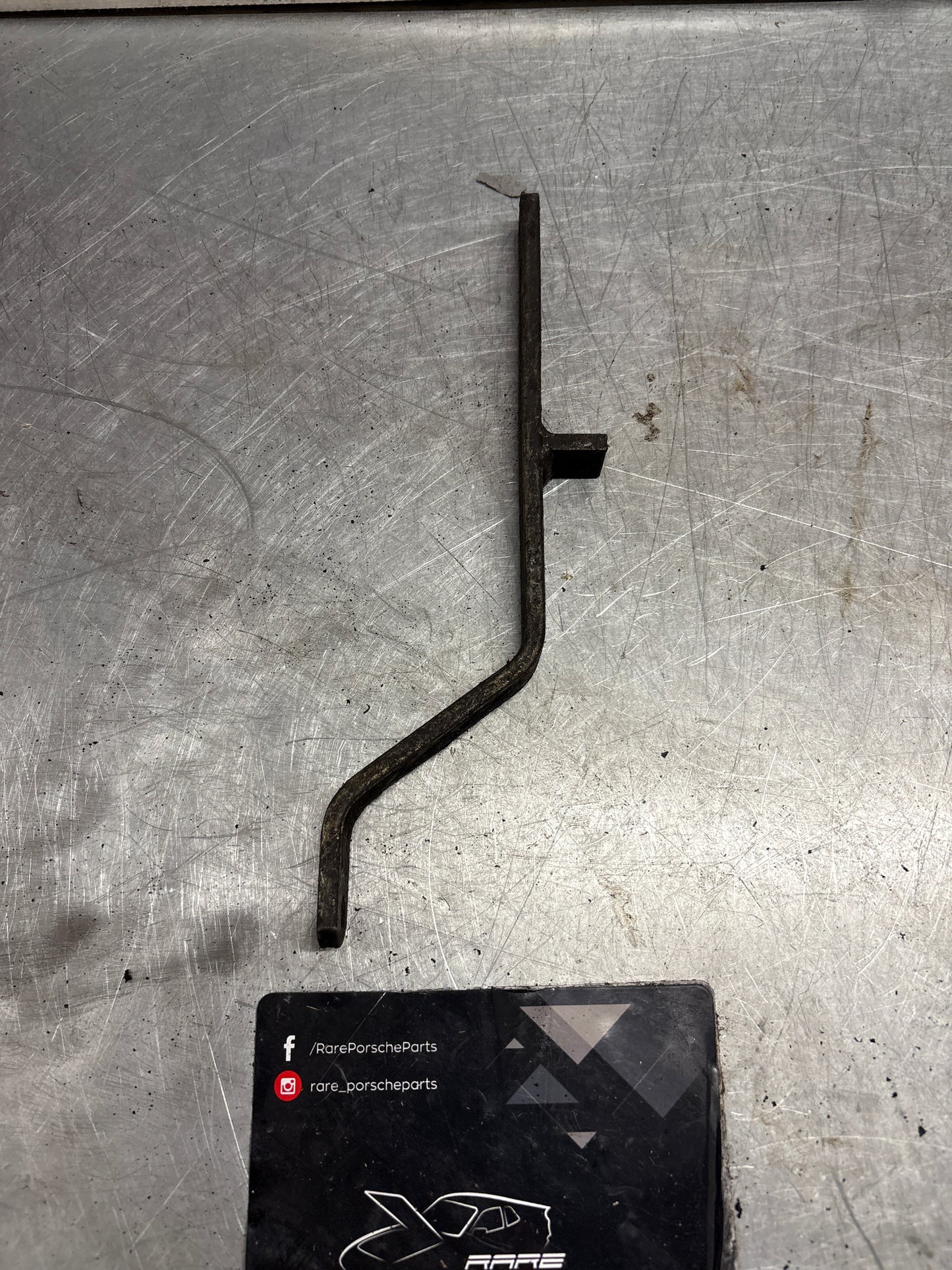 Porsche 928 air pump bracket 92811311310 / 99946000202, used