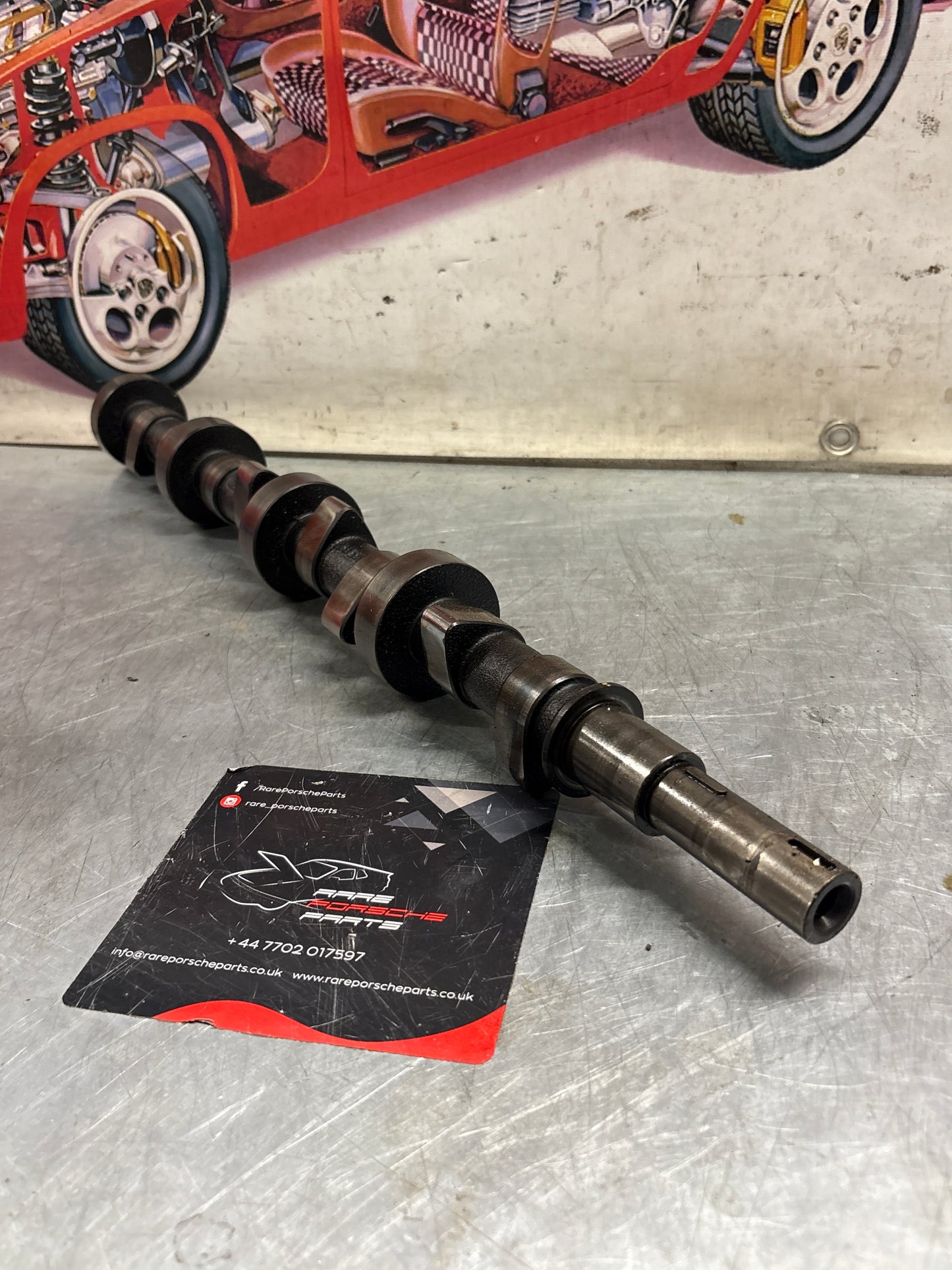 Porsche 928 cam shaft, used 9281051870R